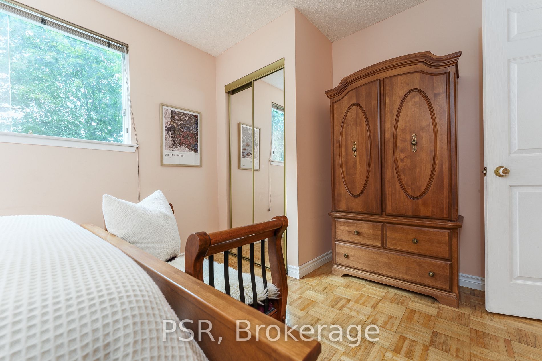 168 Springhead Gardens