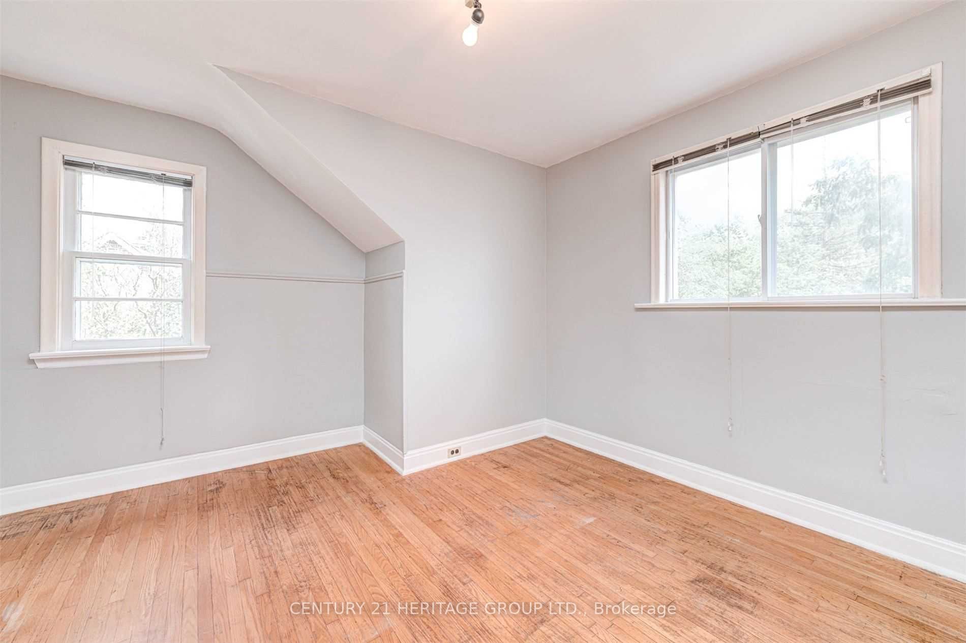 Listing N6660310 - Large Photo # 18