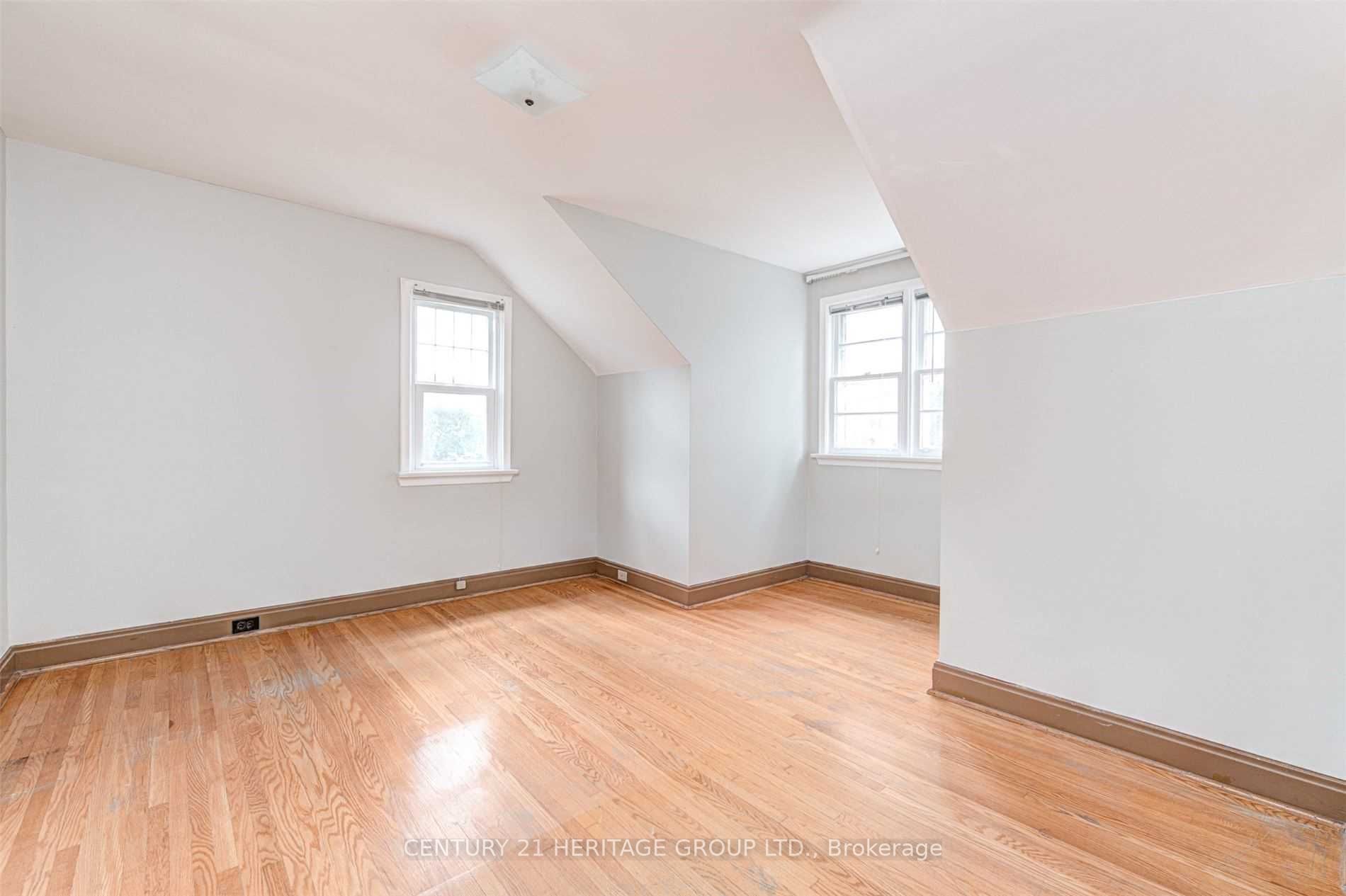 Listing N6660310 - Large Photo # 13