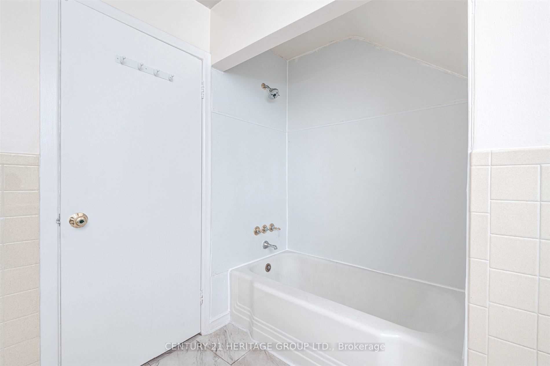 Listing N6660310 - Large Photo # 17