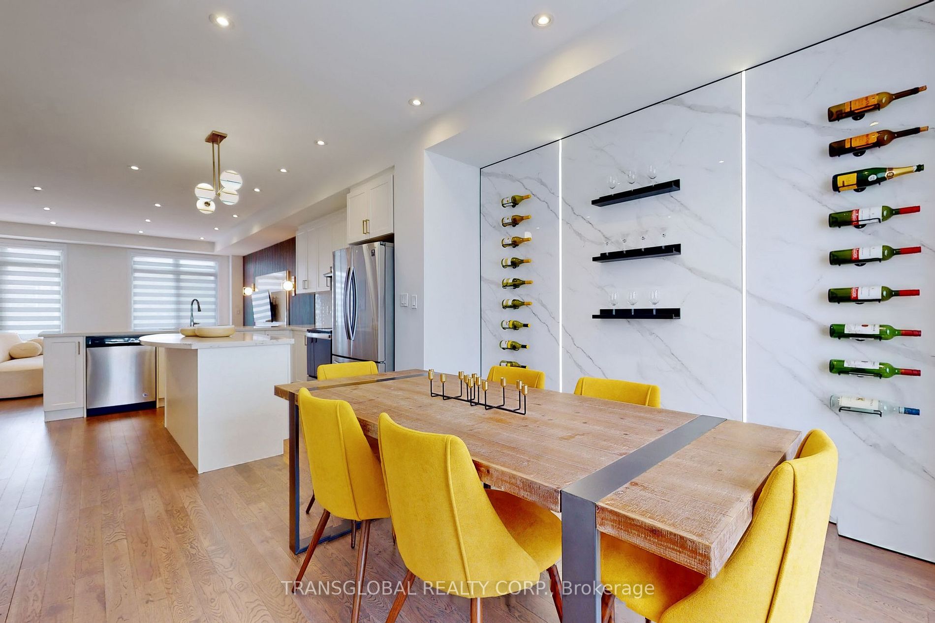 10 Moneypenny Place