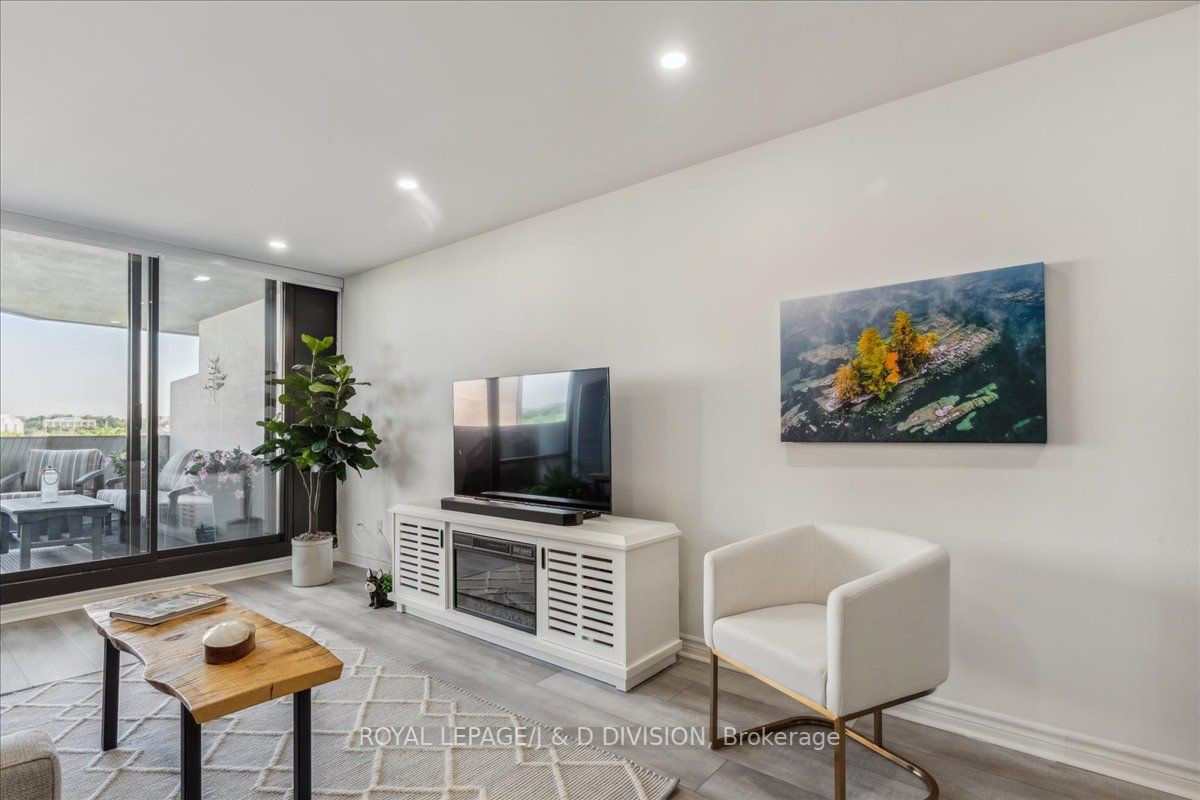 40 Baif Boulevard, #912