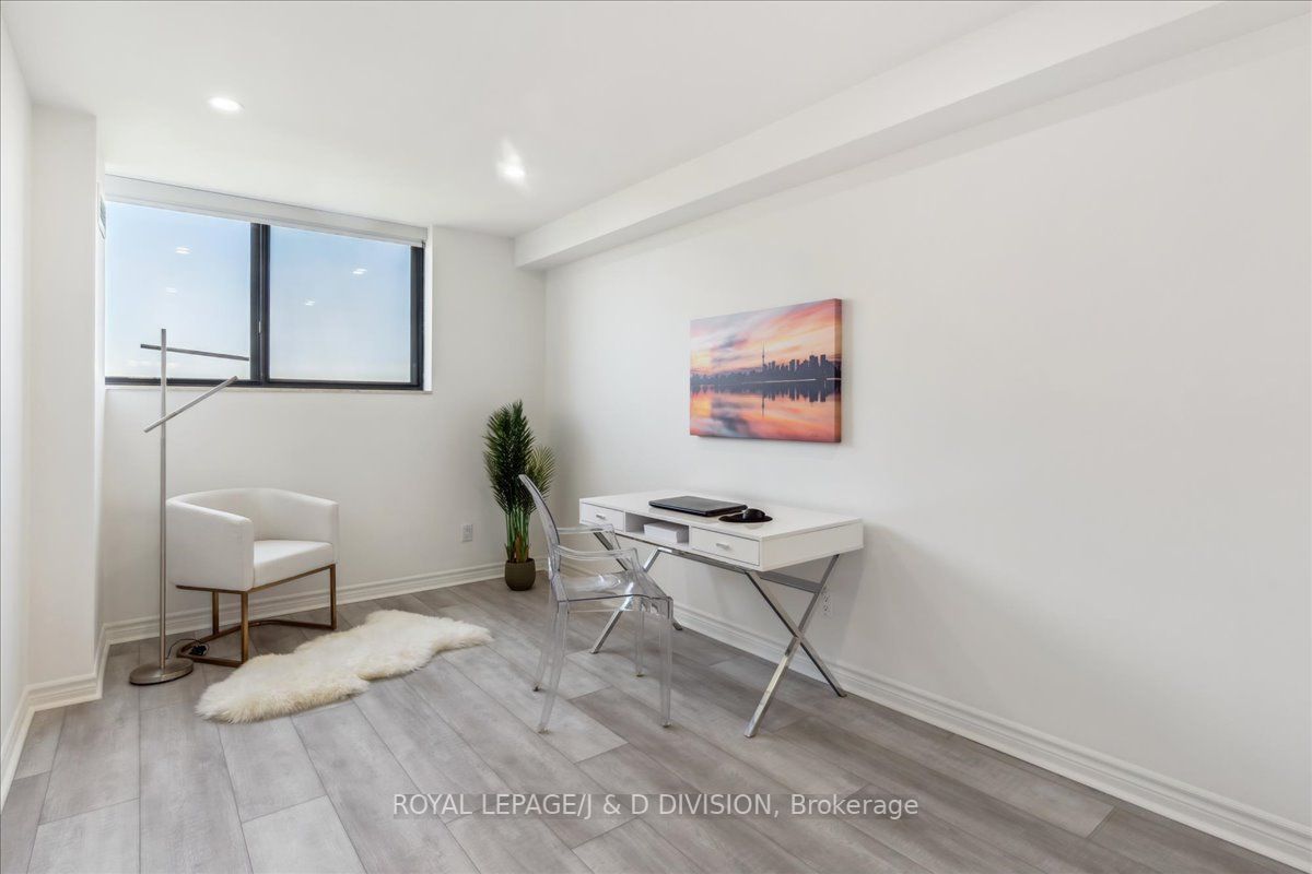 40 Baif Boulevard, #912