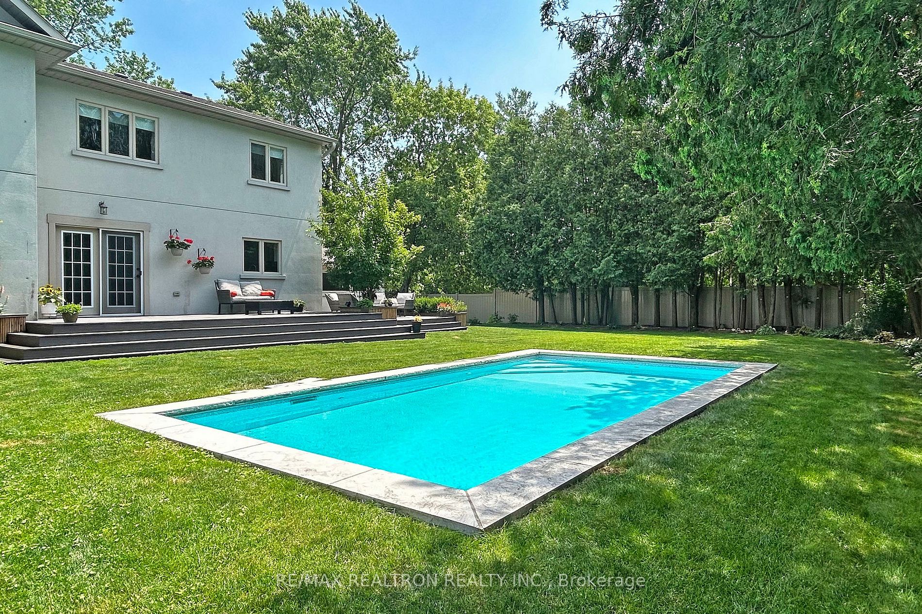2 Campbell Court