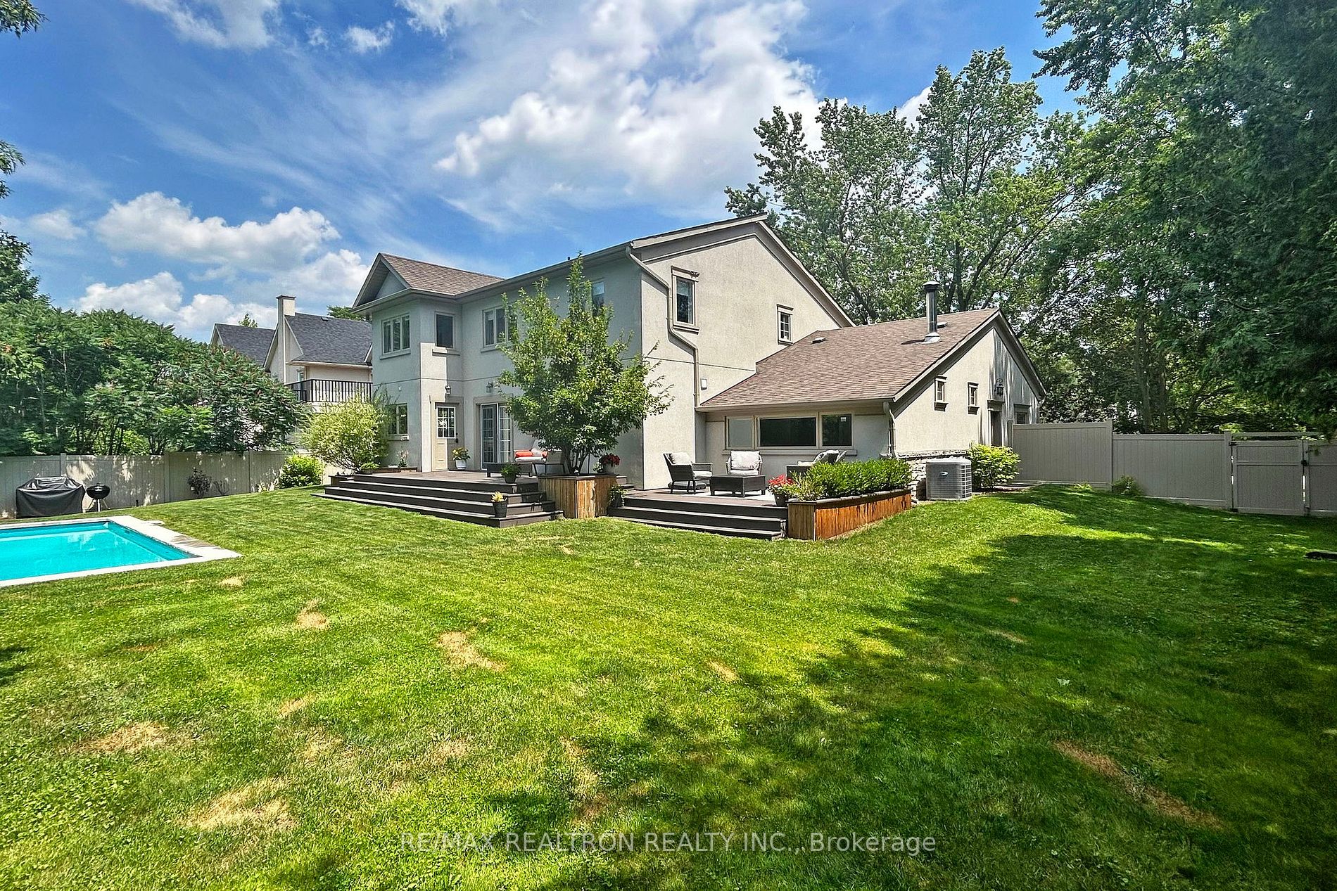 2 Campbell Court