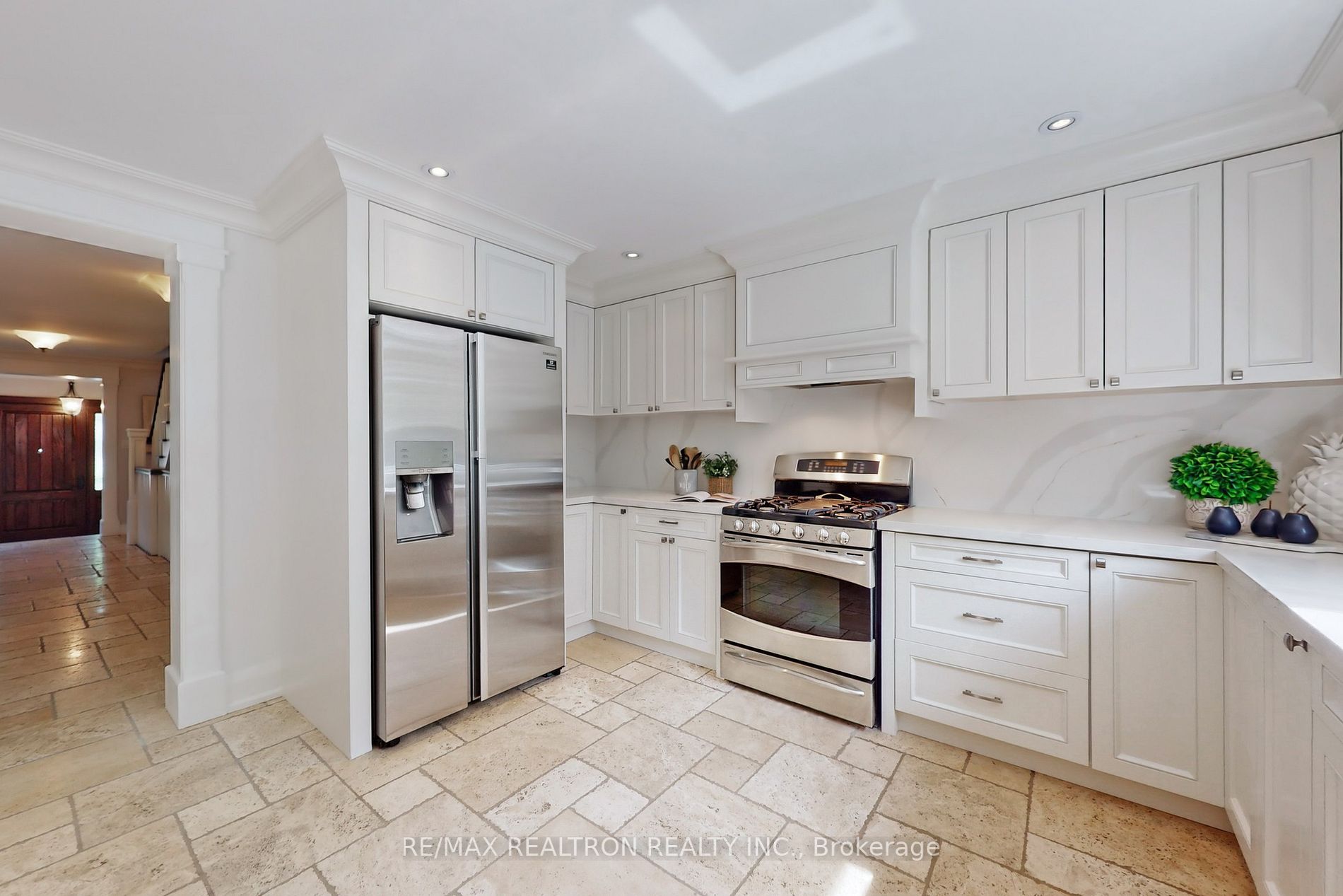 2 Campbell Court
