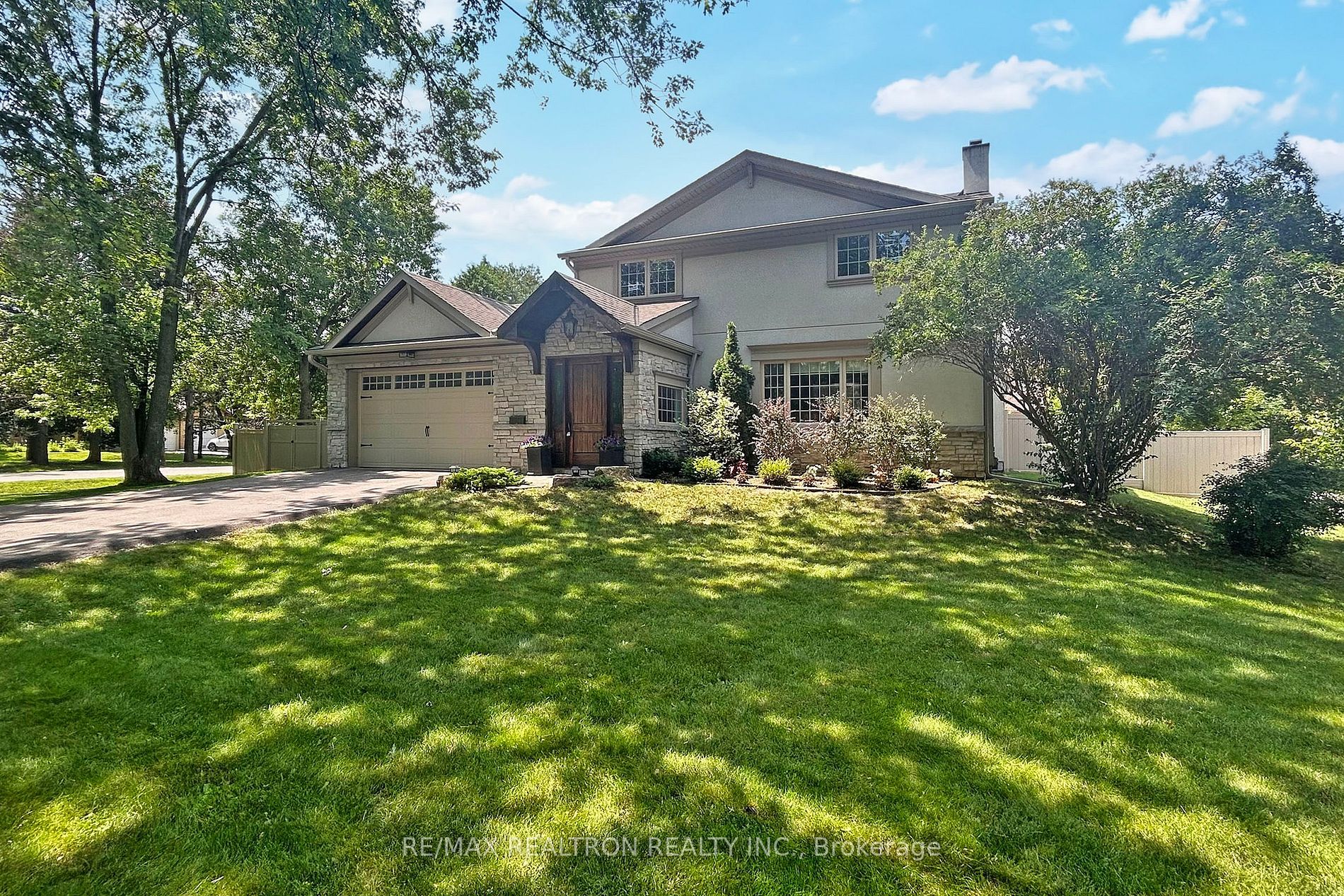 2 Campbell Court