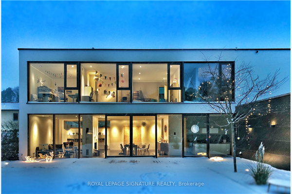 50 Disera Dr, Vaughan