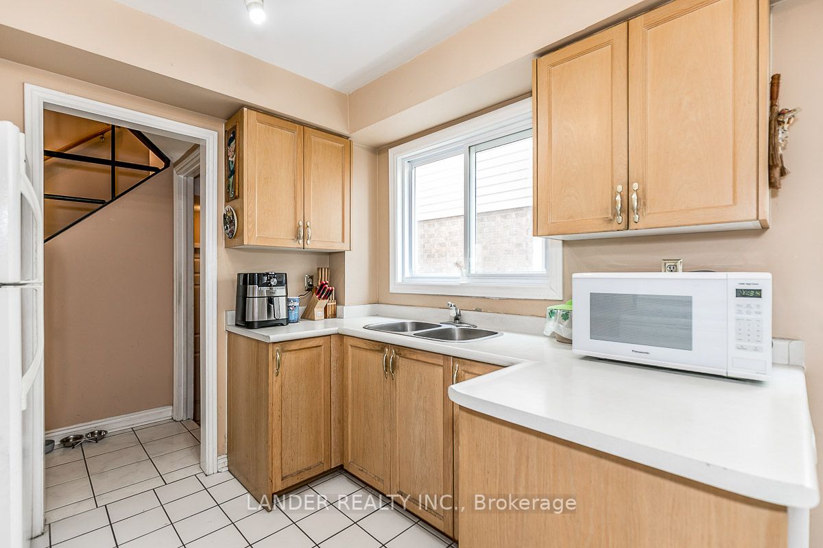 377 Agar Ave