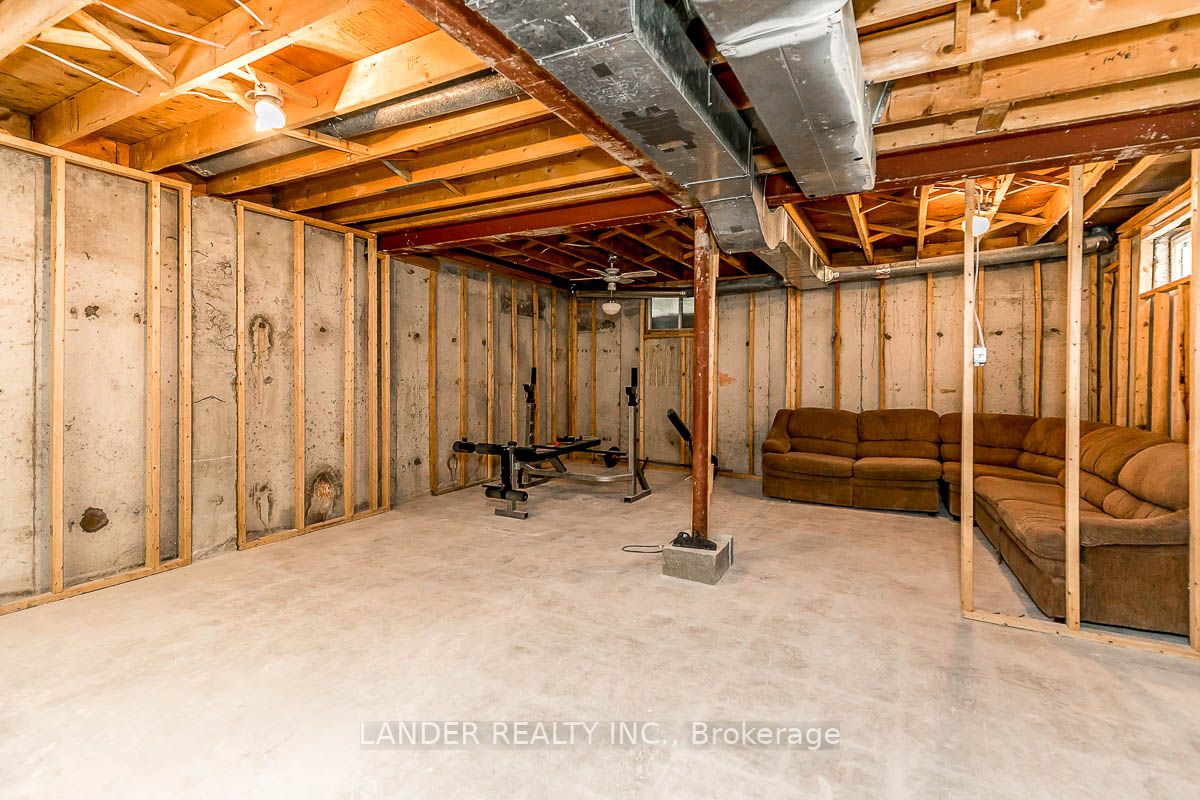 377 Agar Ave