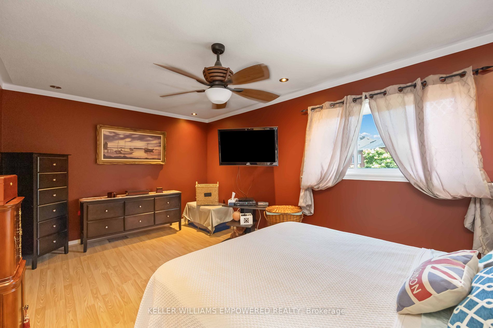 Listing N6662340 - Large Photo # 20