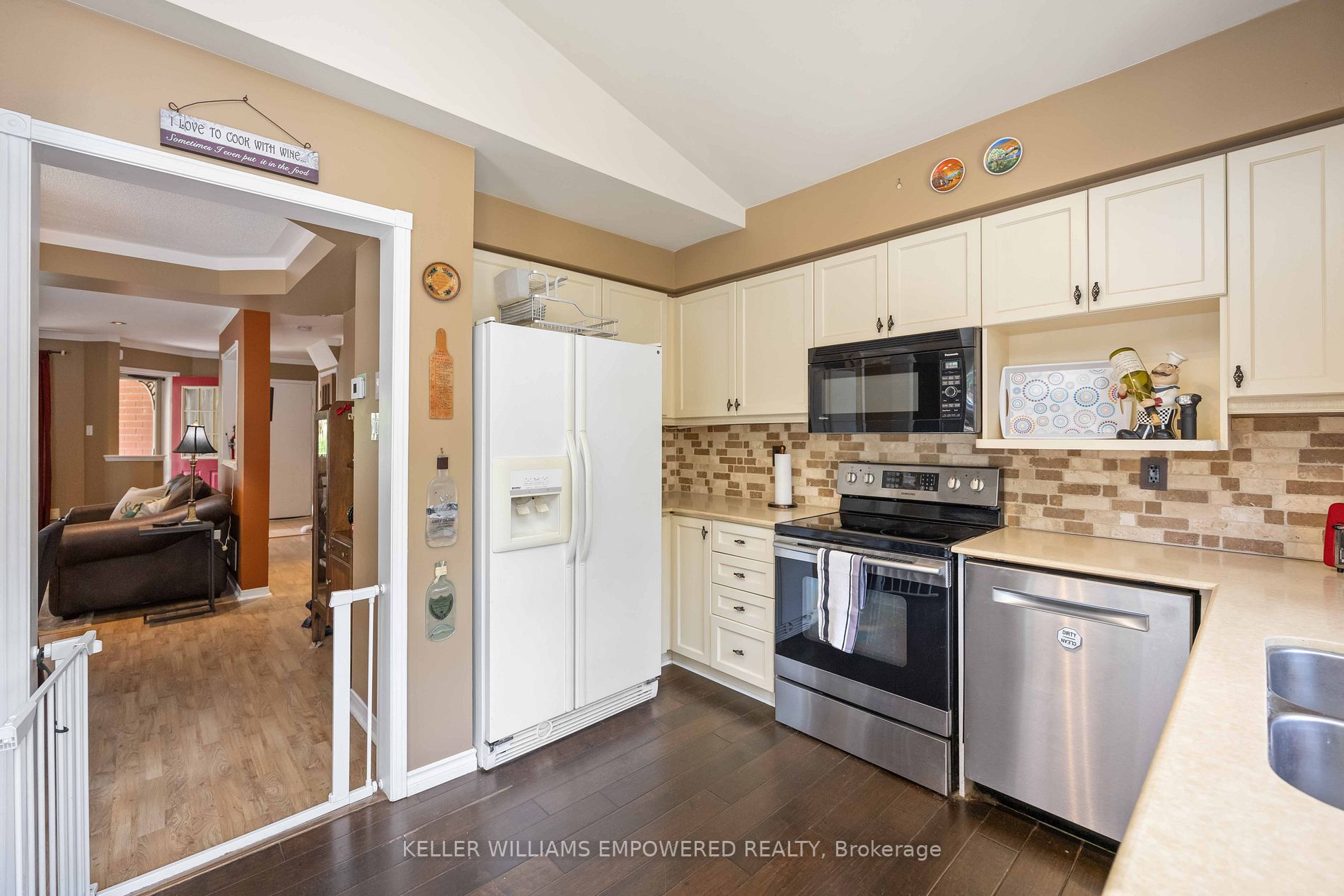 Listing N6662340 - Large Photo # 11