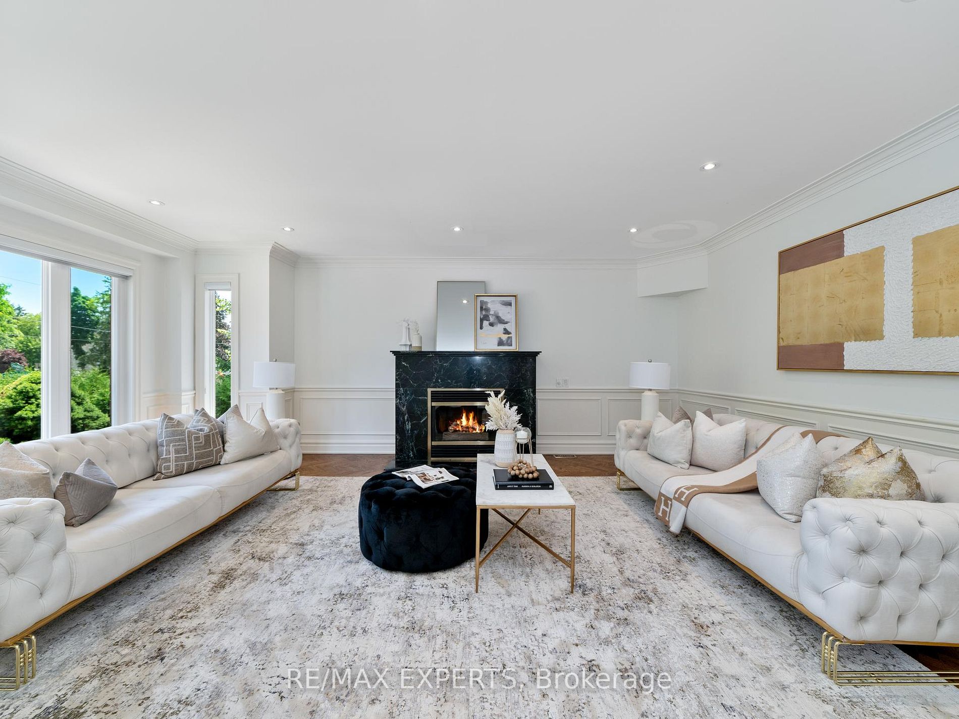 16 Noble St