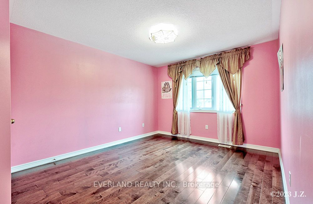 239 Ray Snow Boulevard