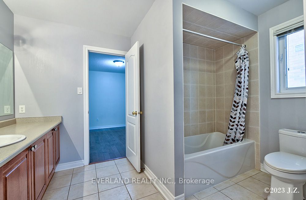 239 Ray Snow Boulevard