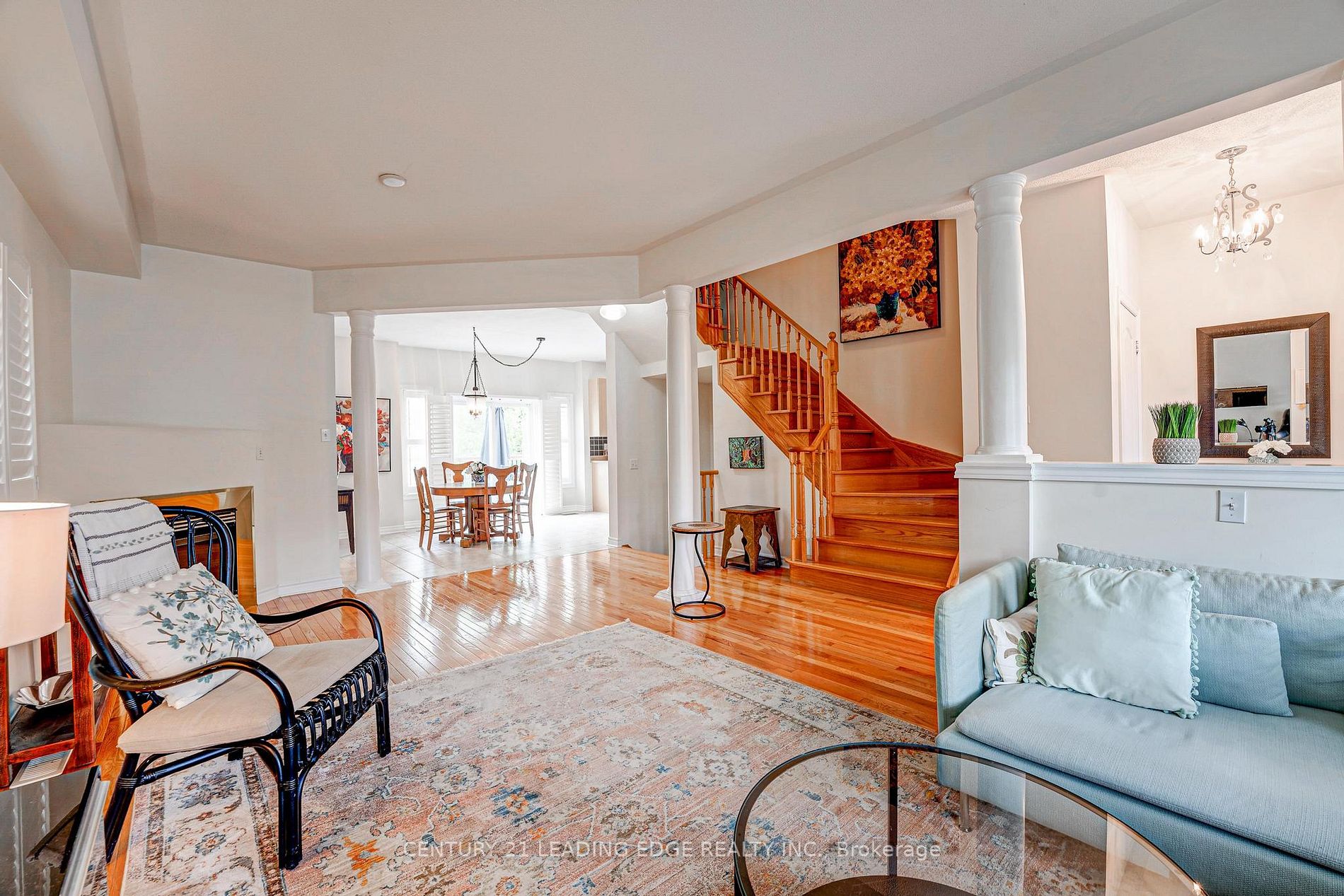 8 Tiger Lily St
