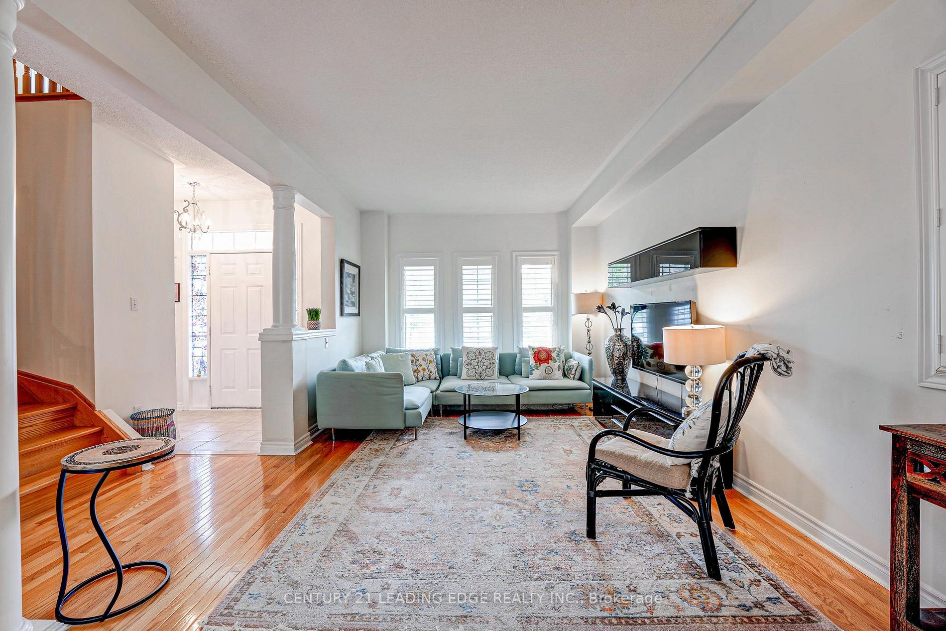 8 Tiger Lily St