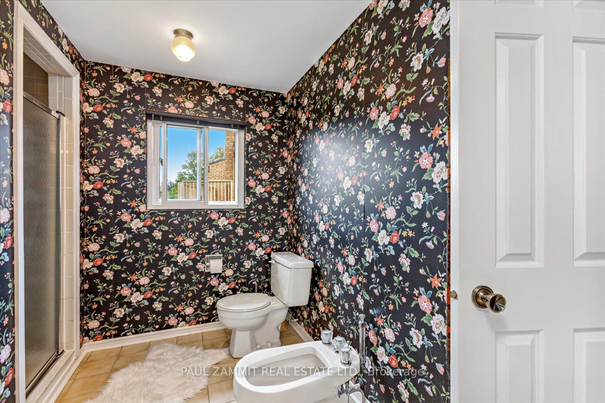 64 Brookshire Circle