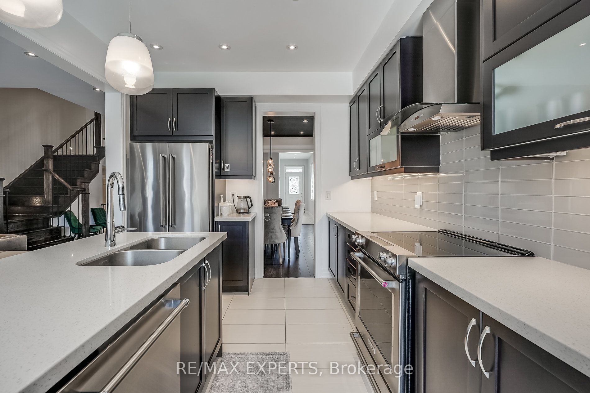 79 Stevenson St