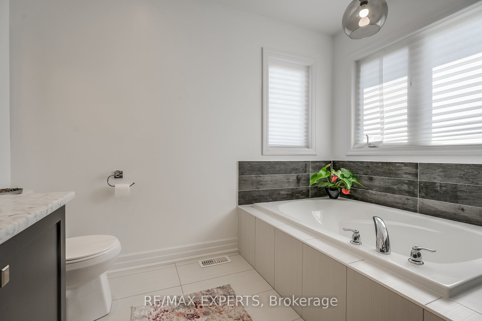 79 Stevenson St