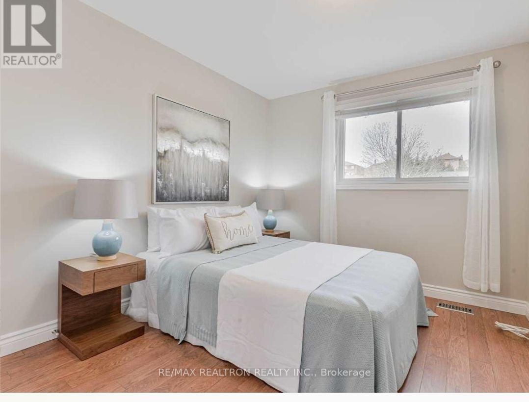 48 Imperial Cres