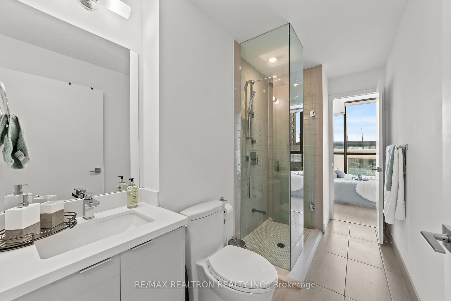 2916 Highway 7 Rd E, #303