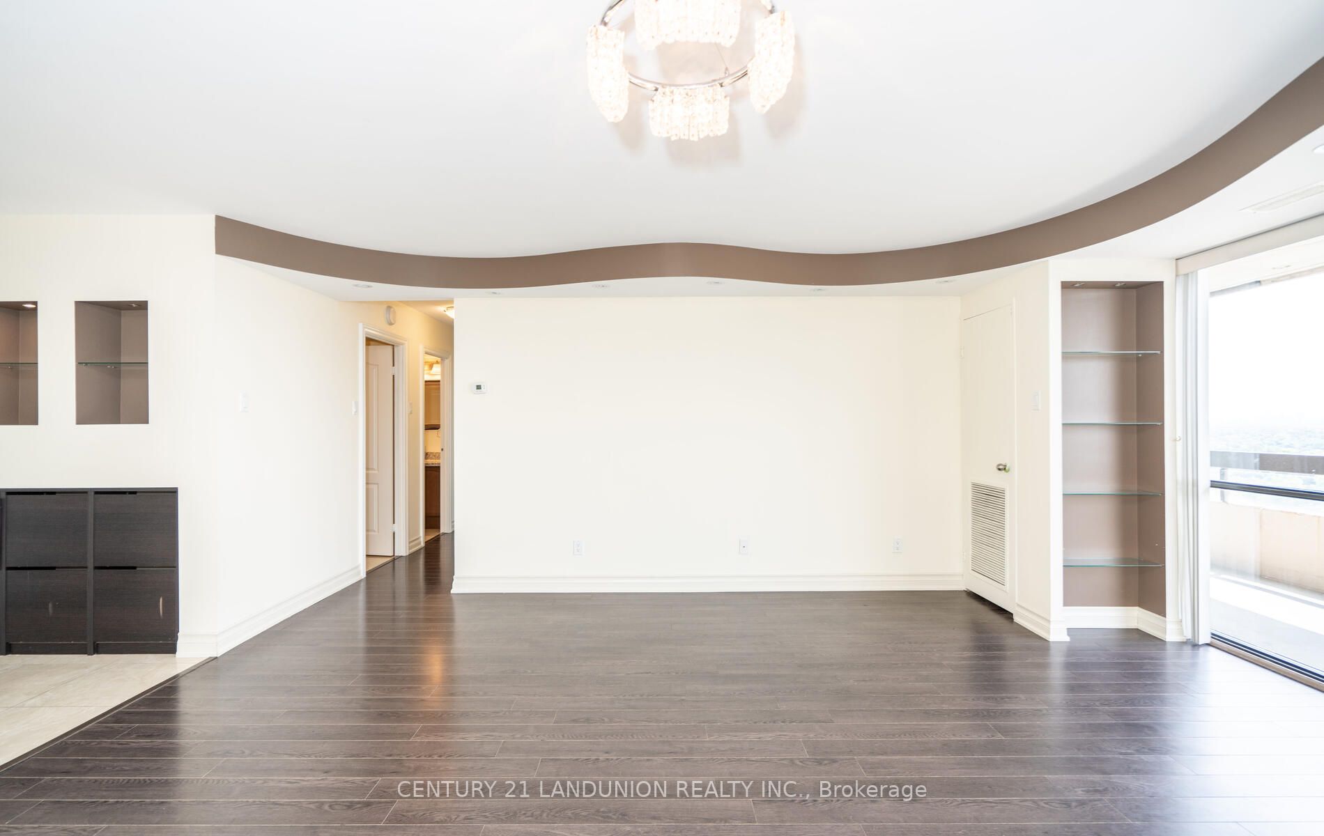 8111 Yonge St, #1501