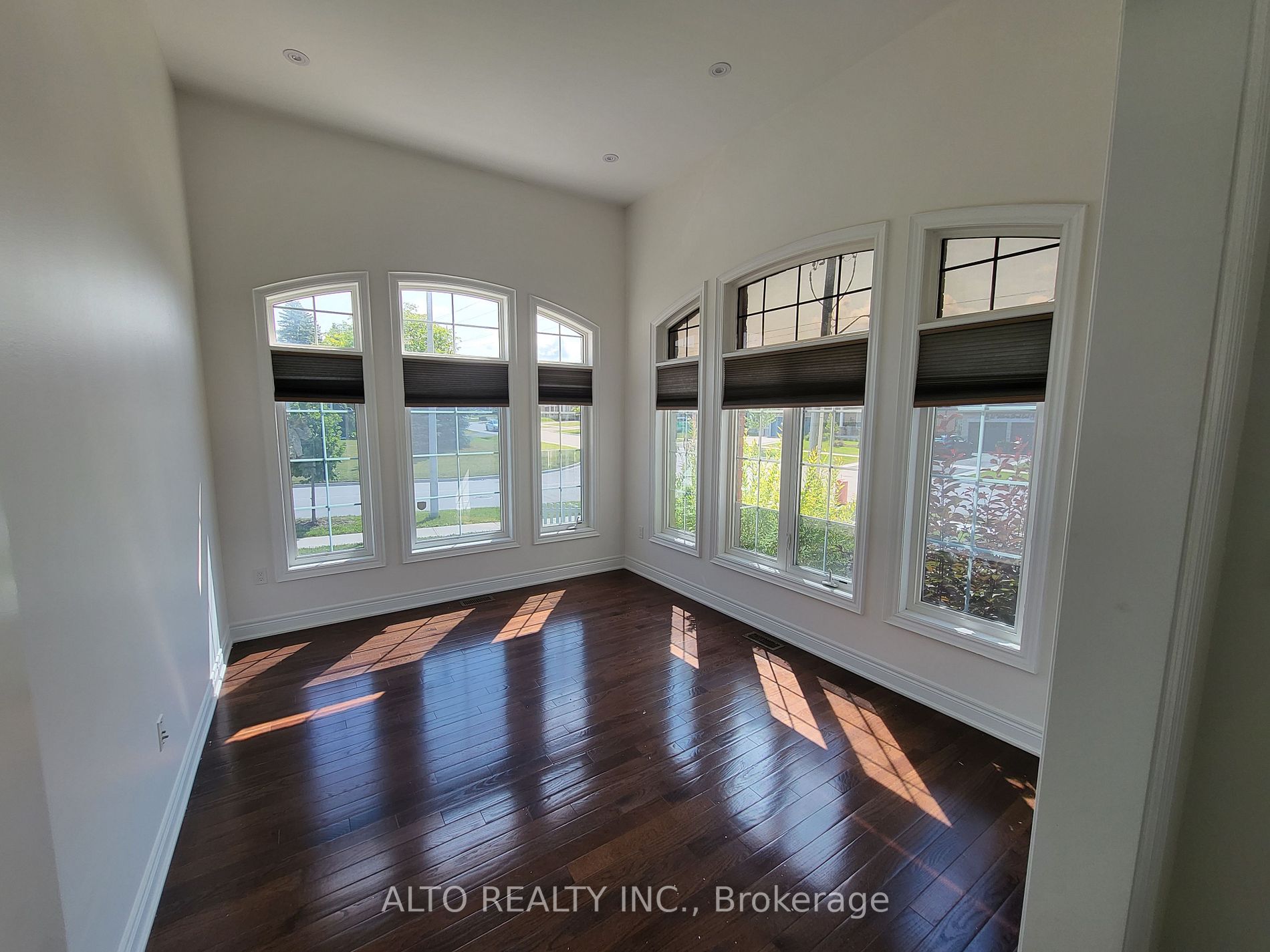 2 Philson Crt