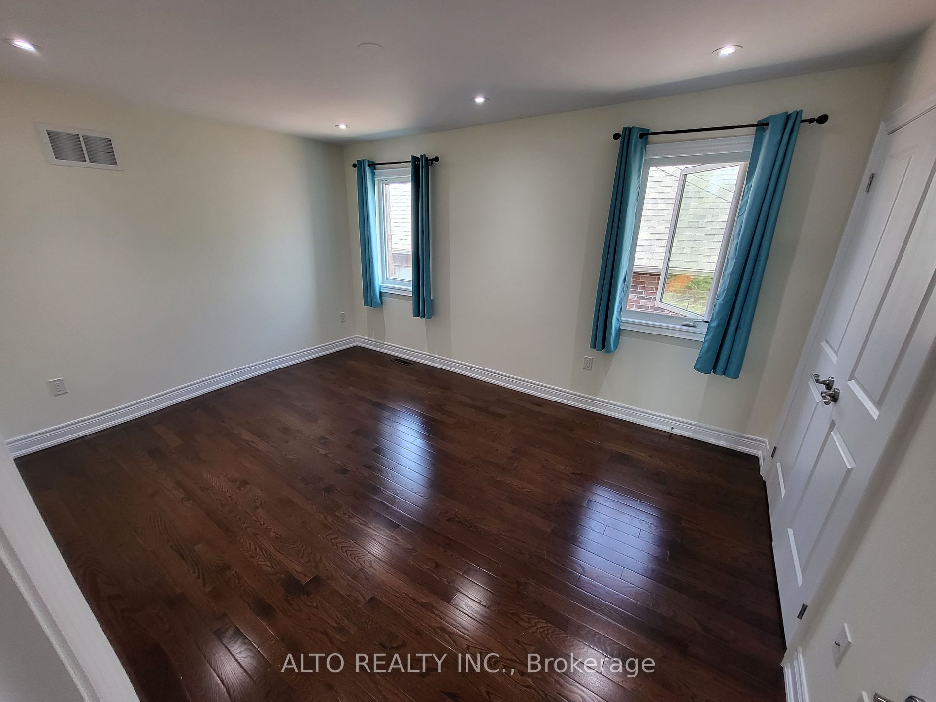 2 Philson Crt