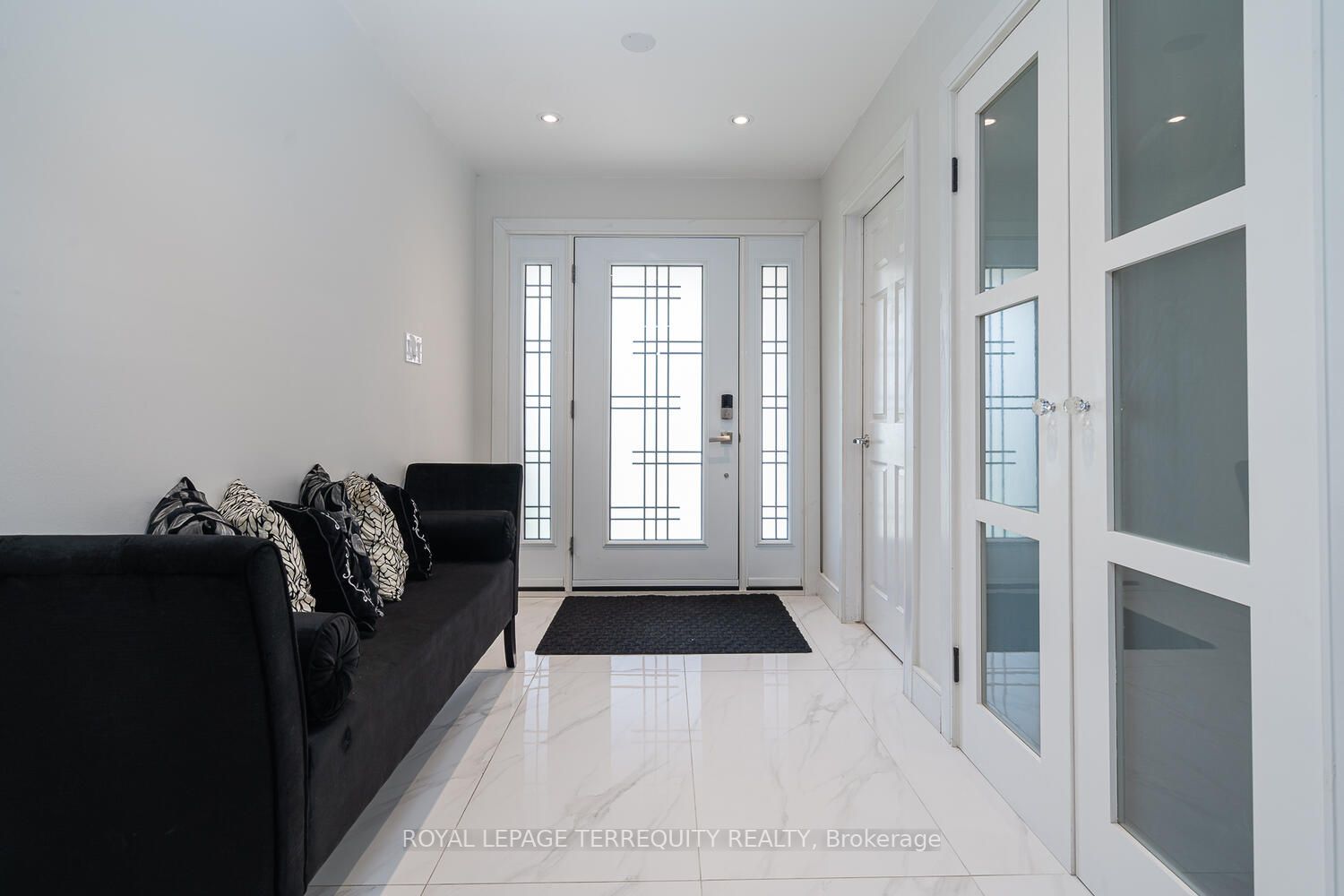 14 Lynngrove Crescent
