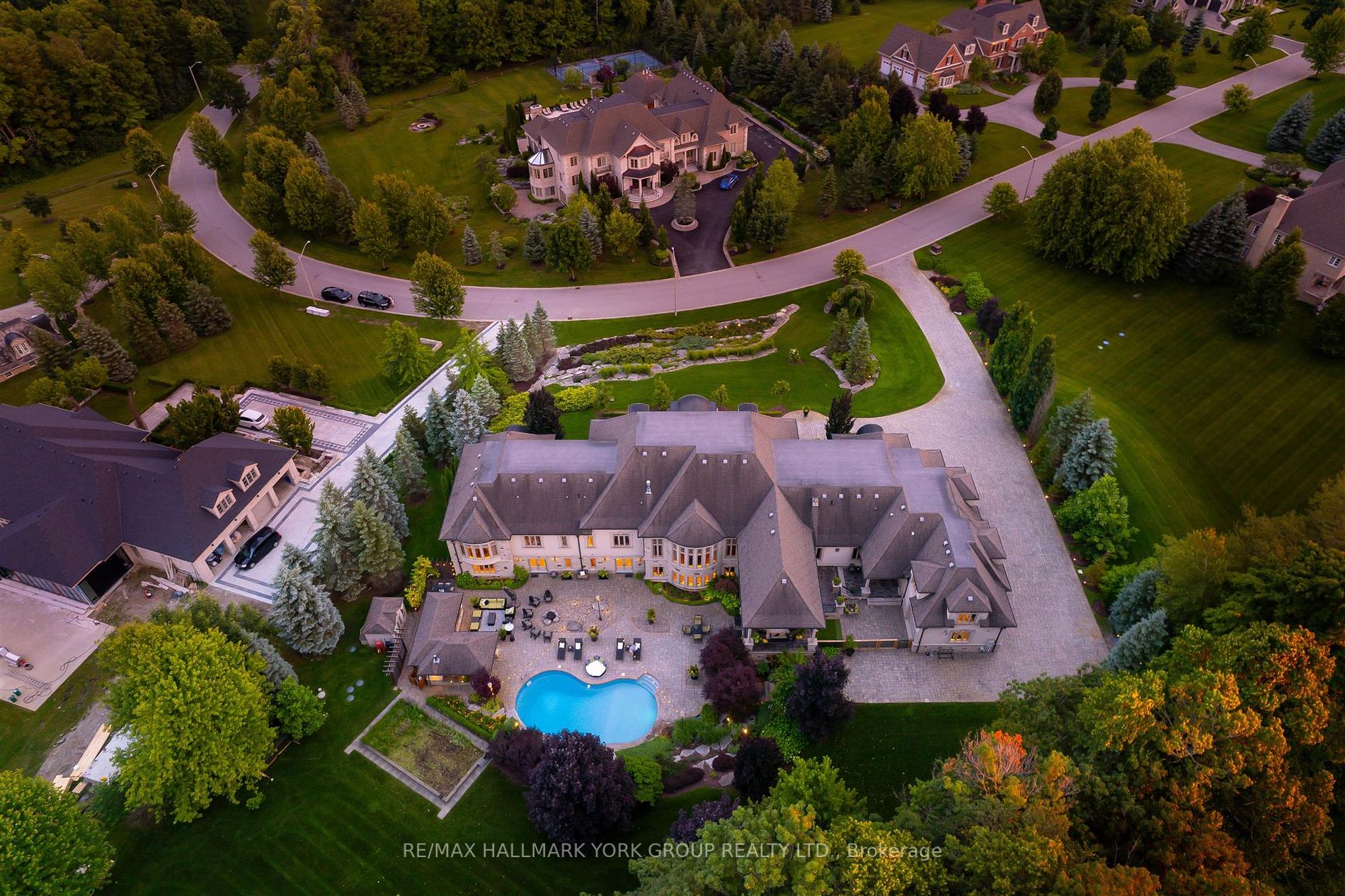 95 Eden Vale Dr