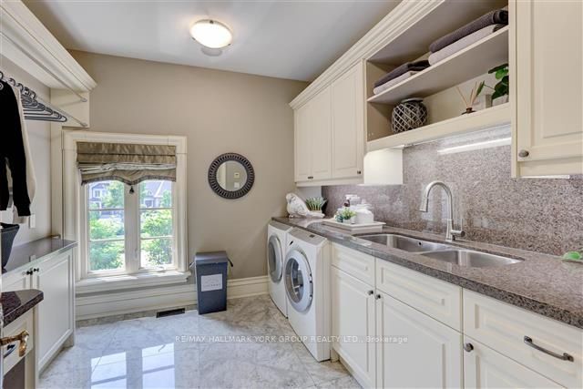 95 Eden Vale Dr