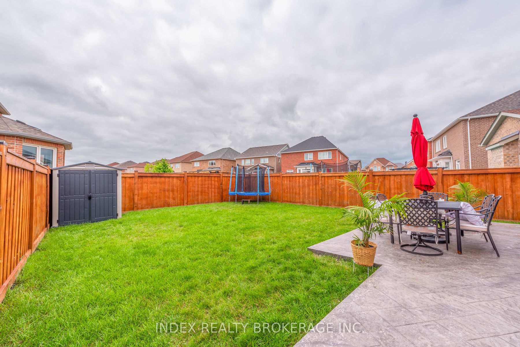14 Empire Dr