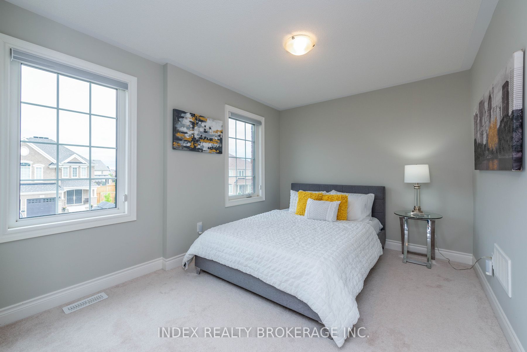 14 Empire Dr