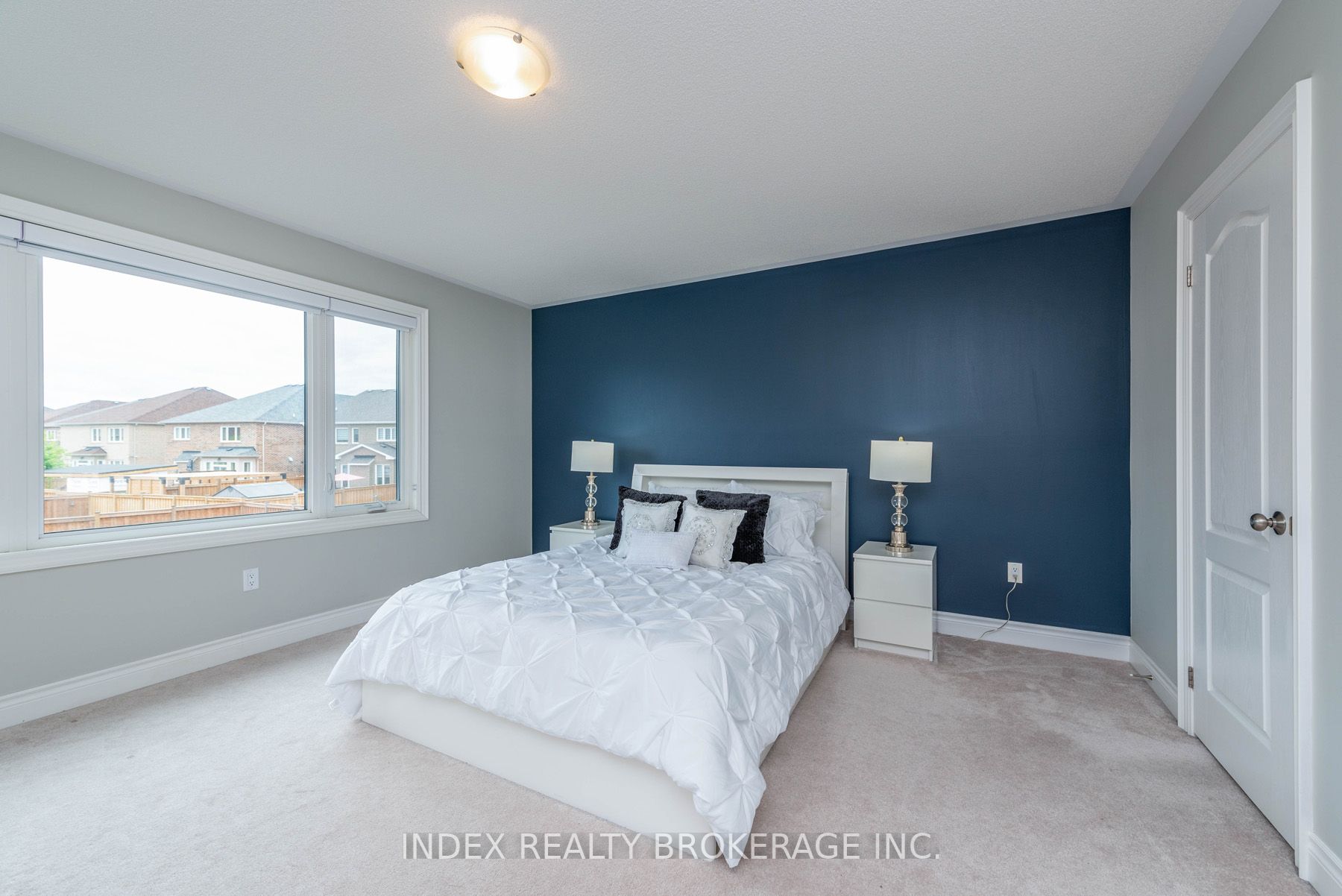 14 Empire Dr