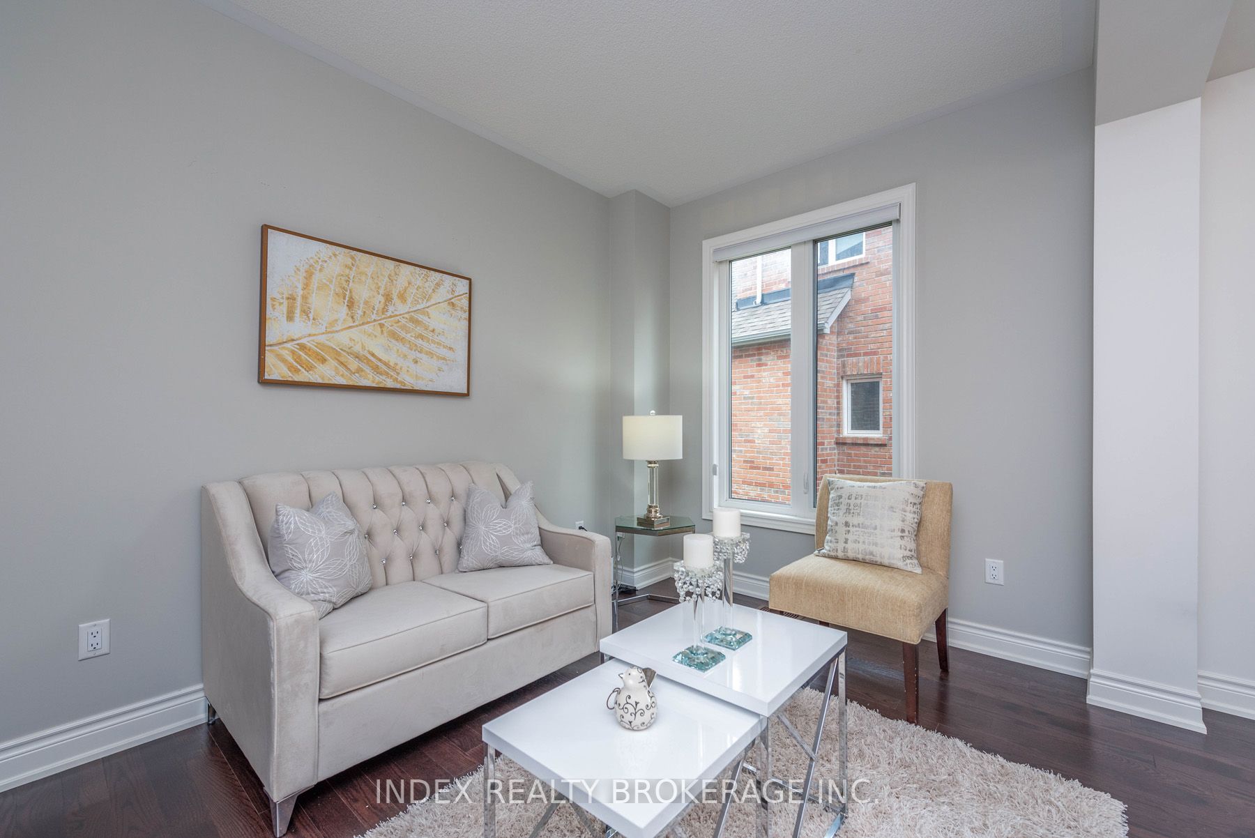 14 Empire Dr