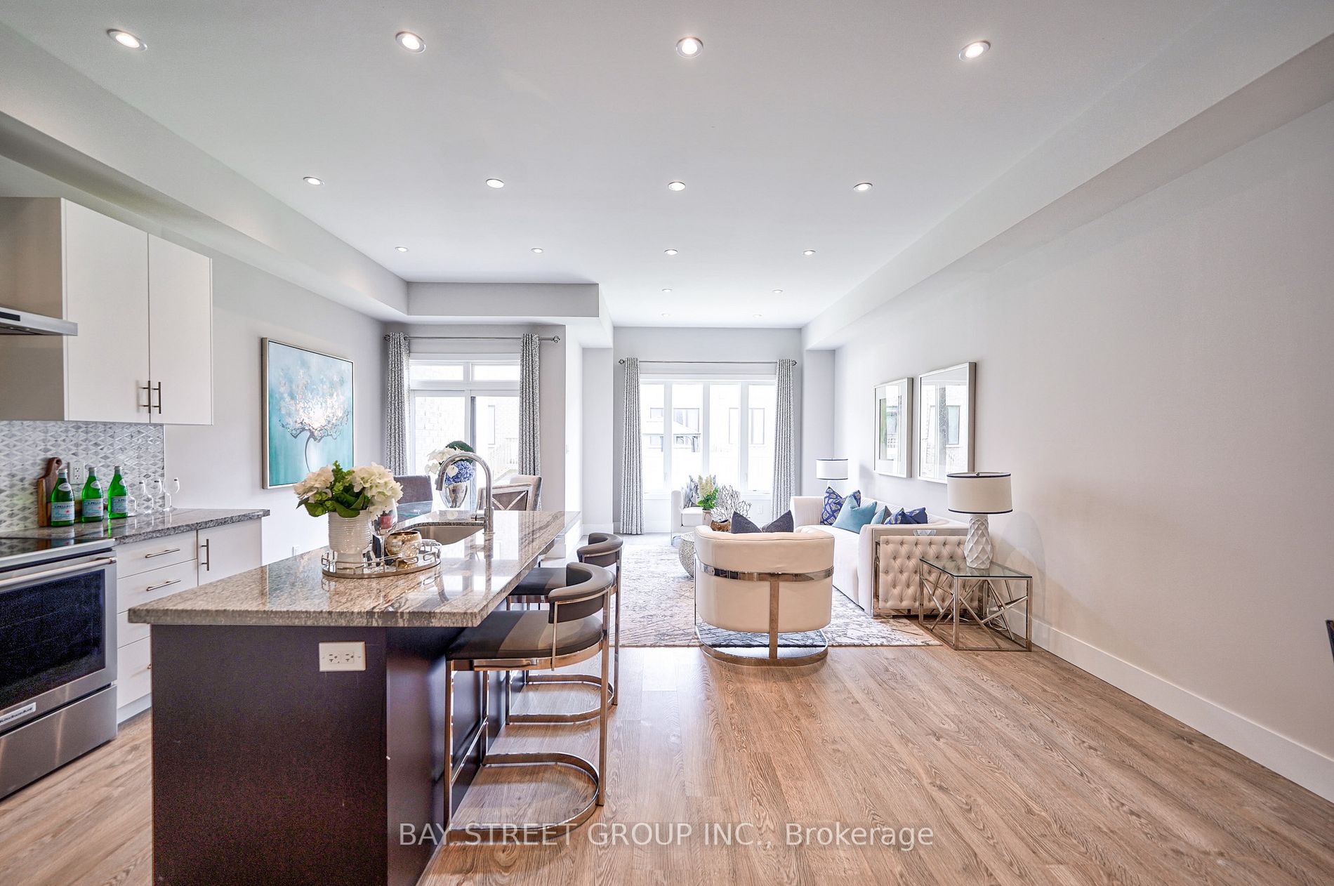 215 Elyse Crt