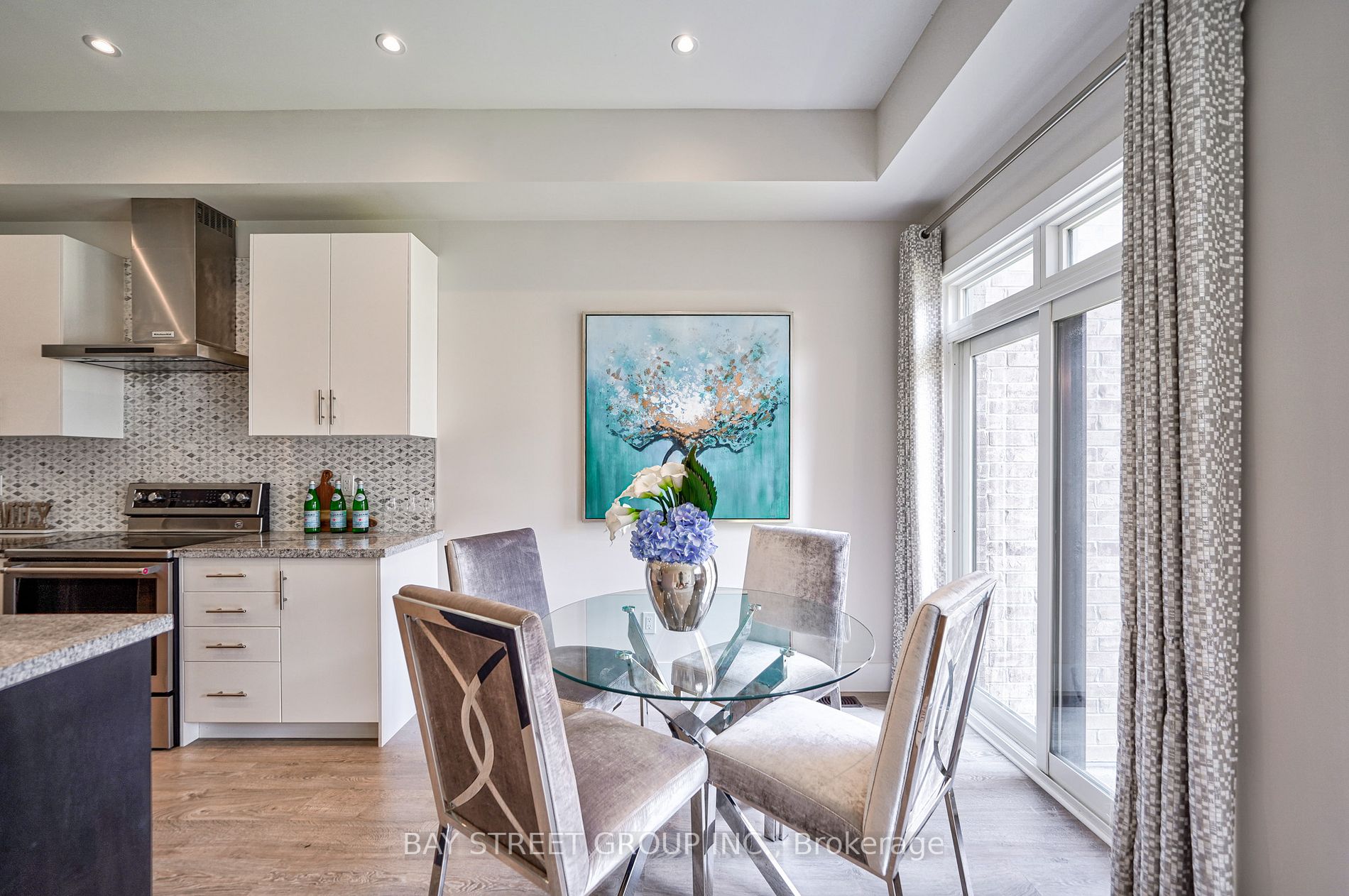 215 Elyse Crt