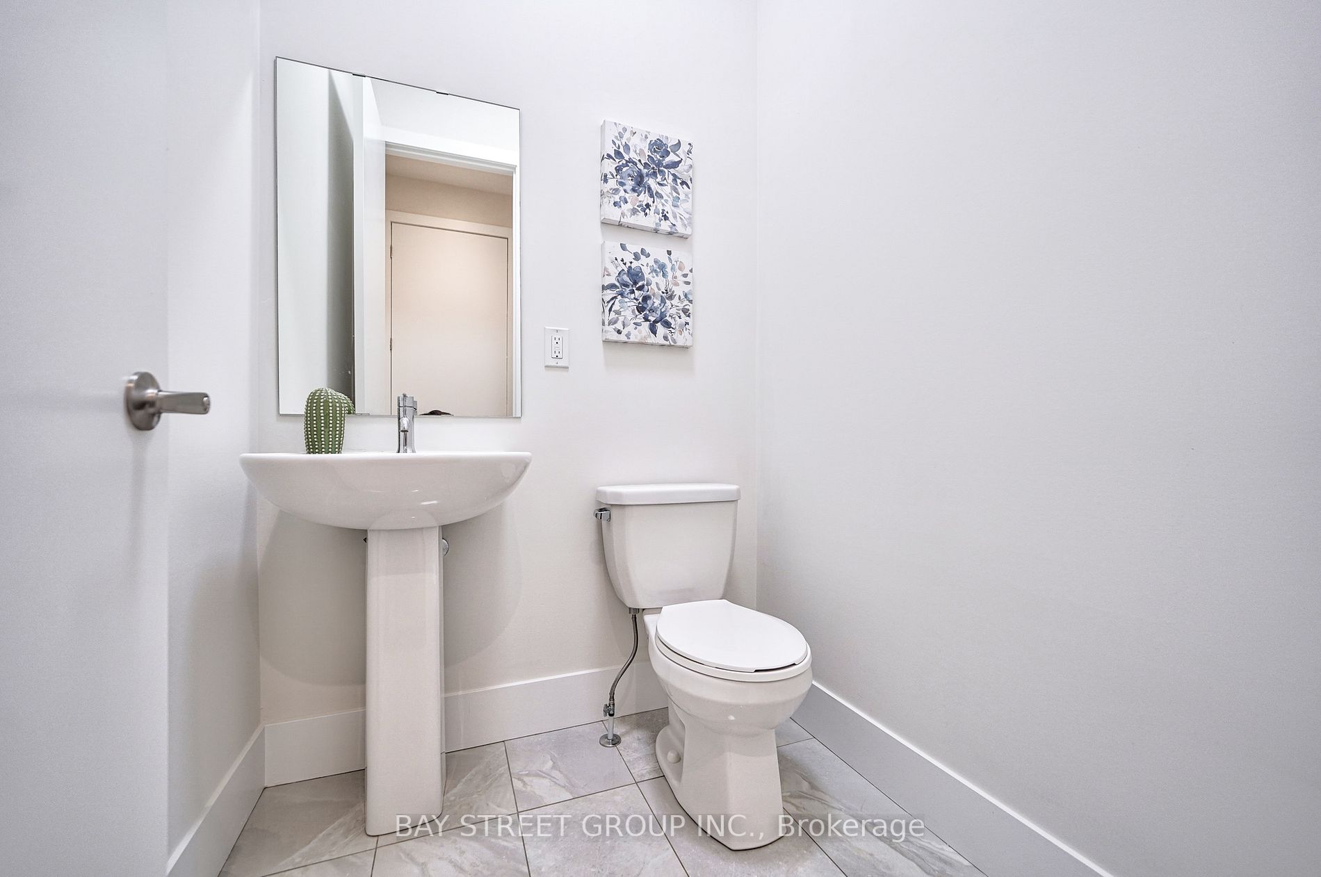 215 Elyse Crt