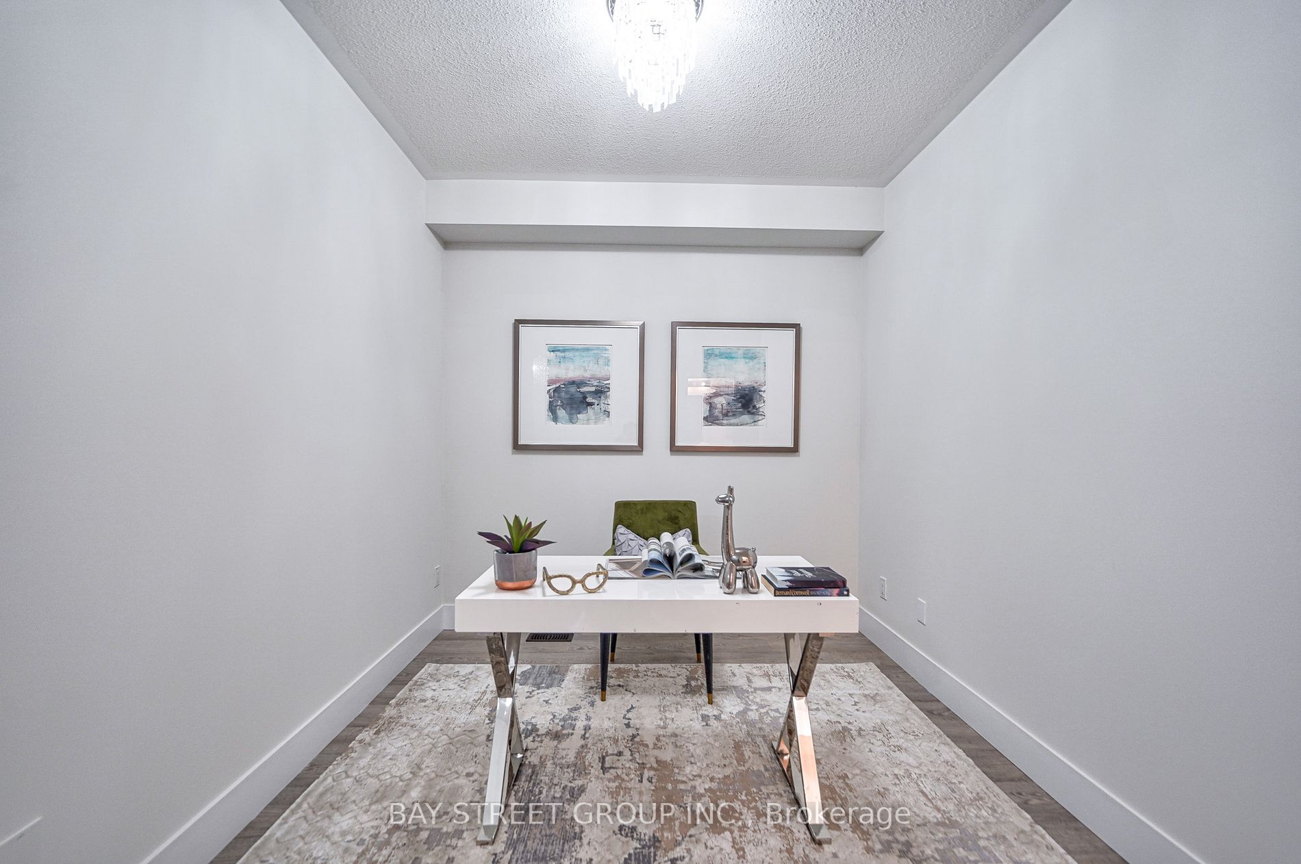 215 Elyse Crt