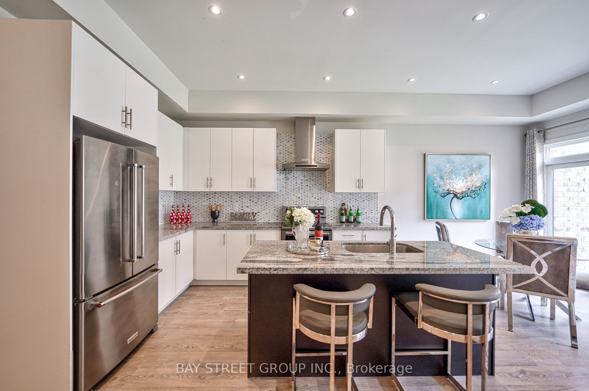 215 Elyse Crt