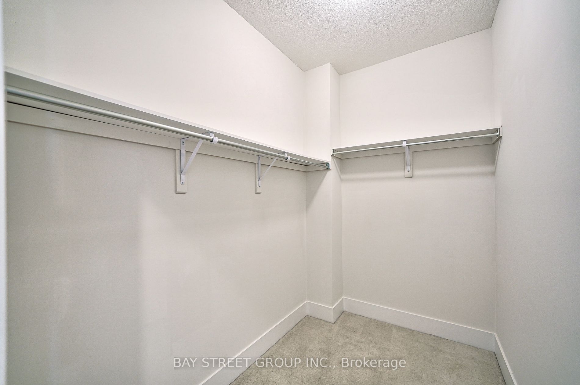 215 Elyse Crt