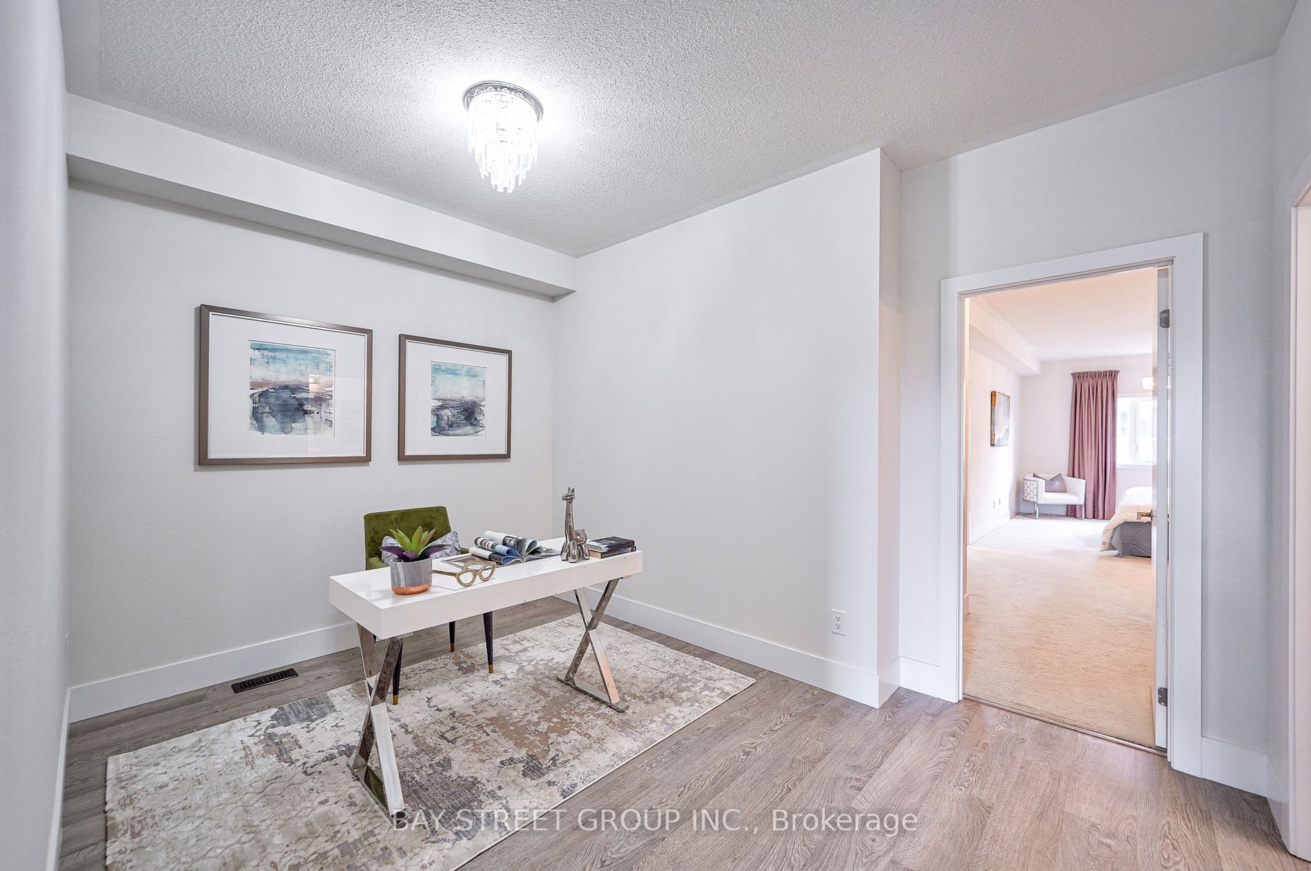 215 Elyse Crt