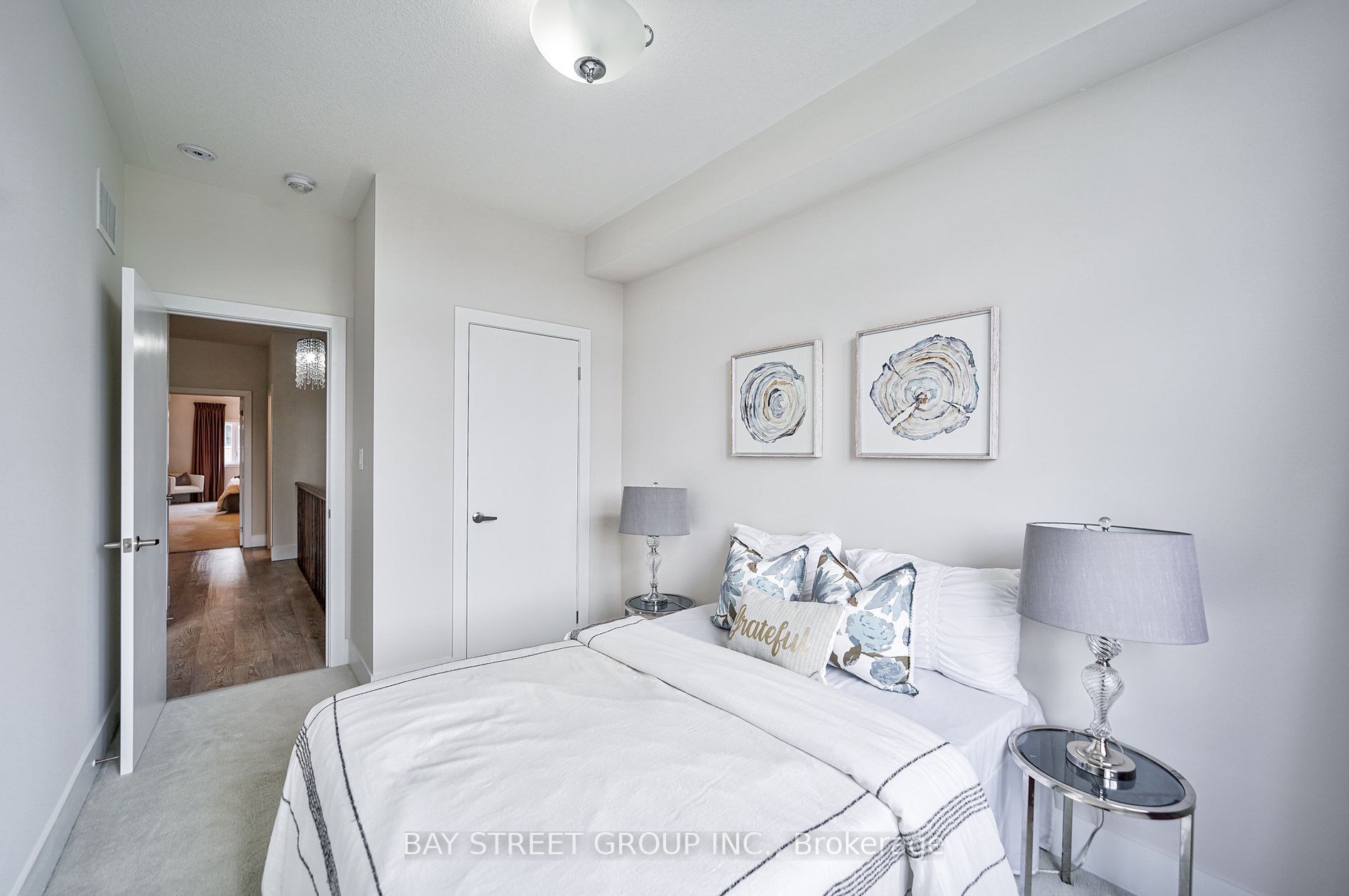 215 Elyse Crt