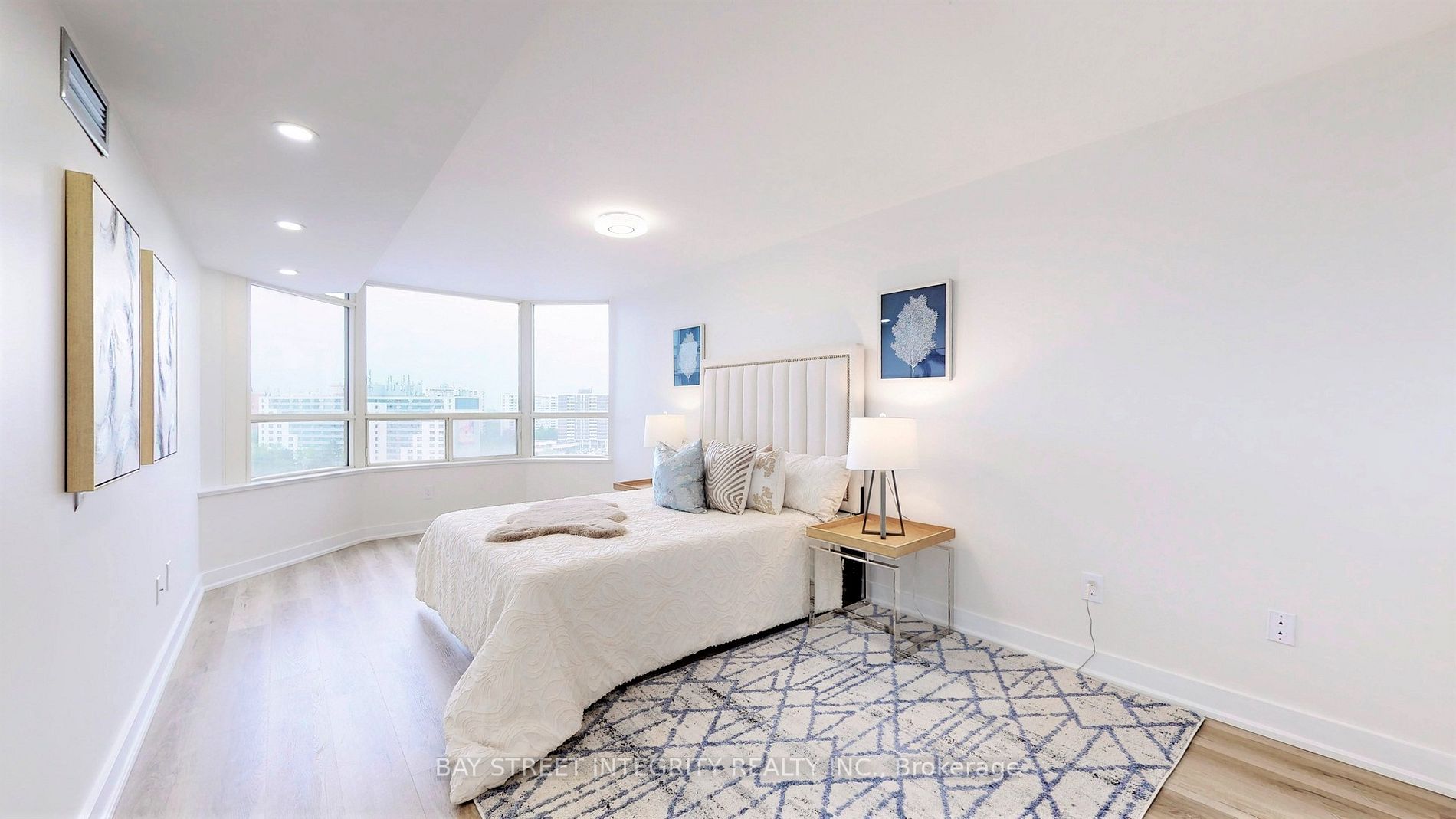 7 Townsgate Dr, #1401