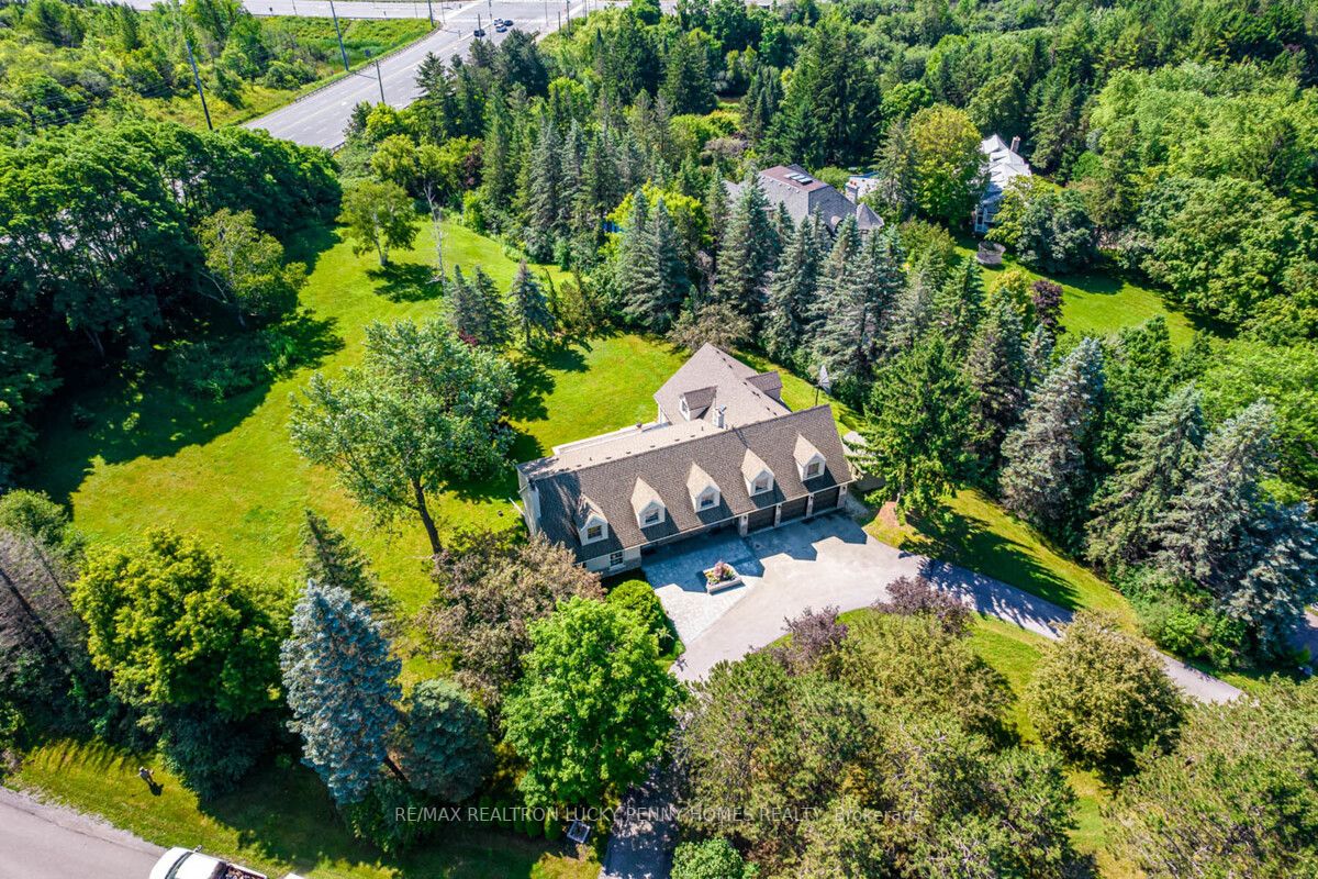 1 Blue Grass Drive