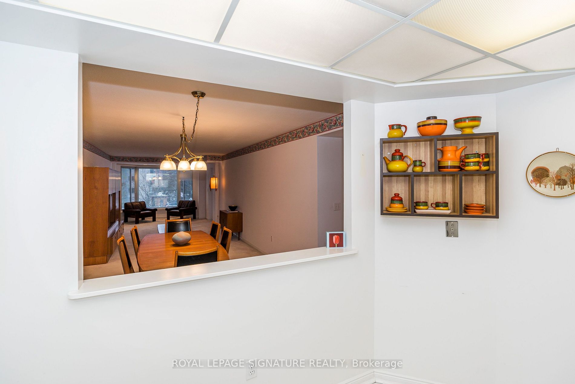 85 Wellington St W, #212