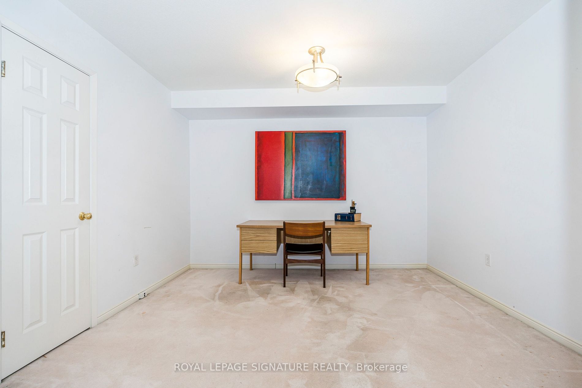 85 Wellington St W, #212