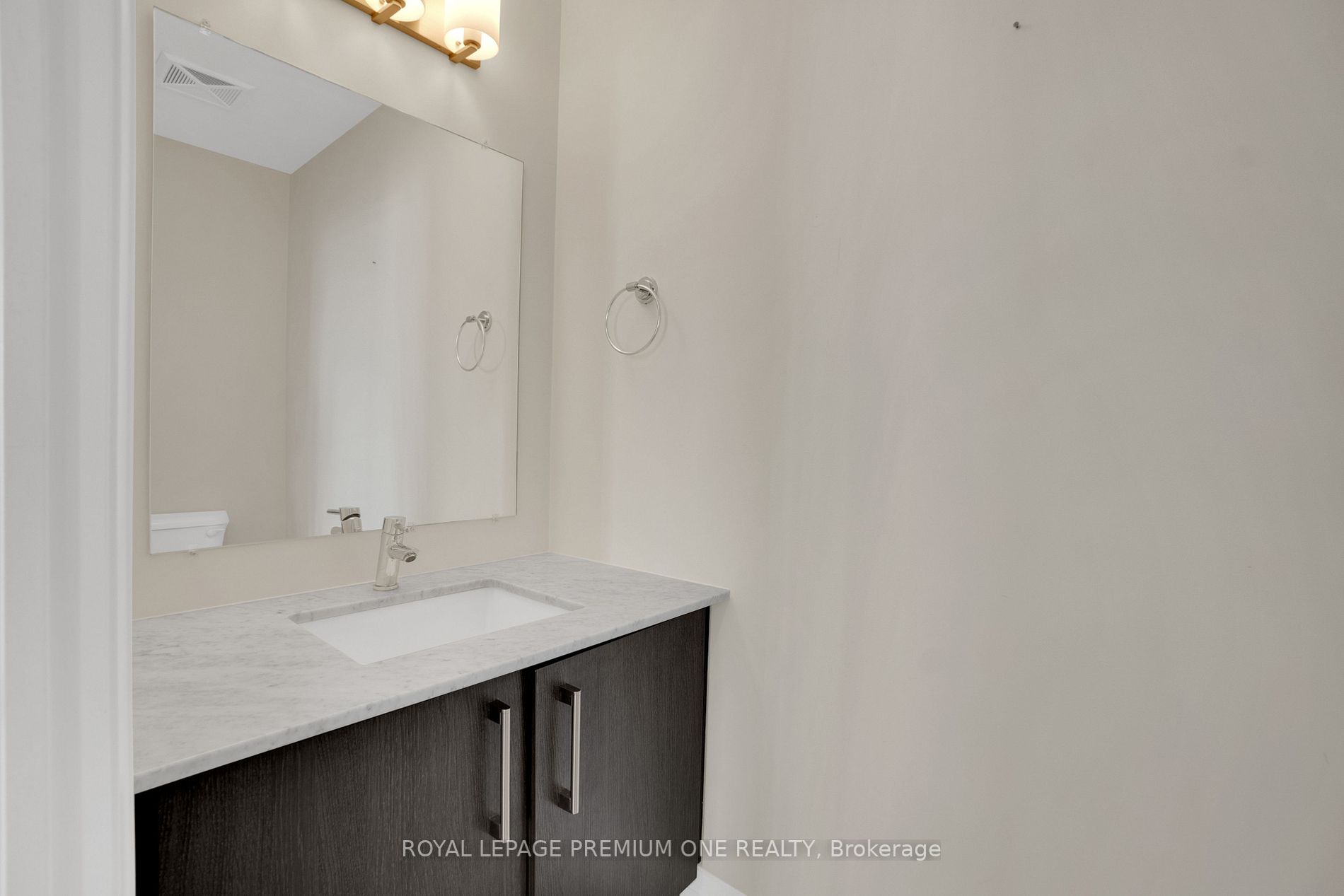24 Woodstream Blvd, #310