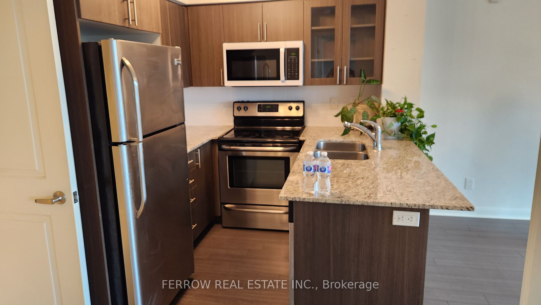 75 Norman Bethune Avenue #412